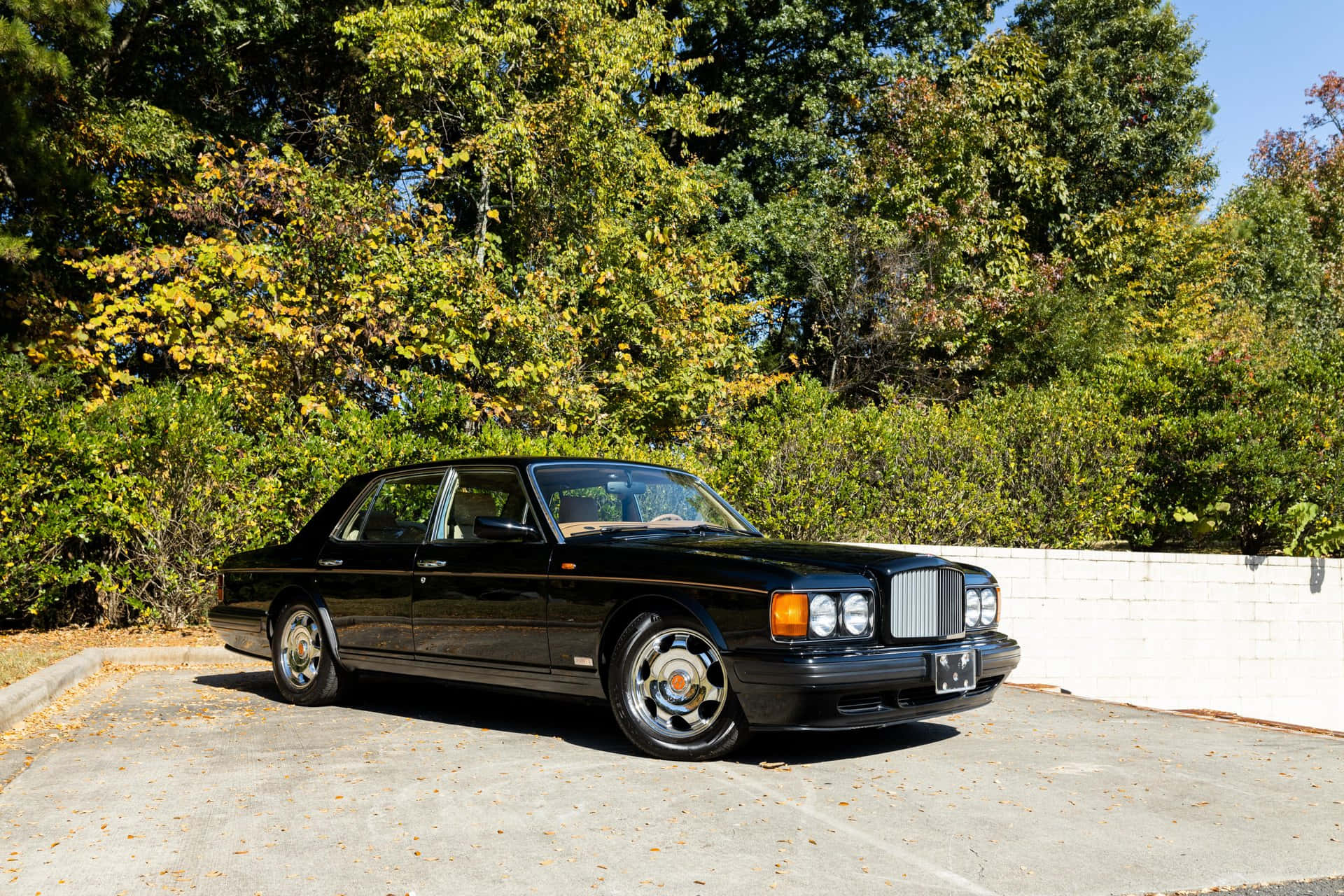 Bentley Turbo R, glossy black, autumn foliage, Full HD Desktop Wallpaper
