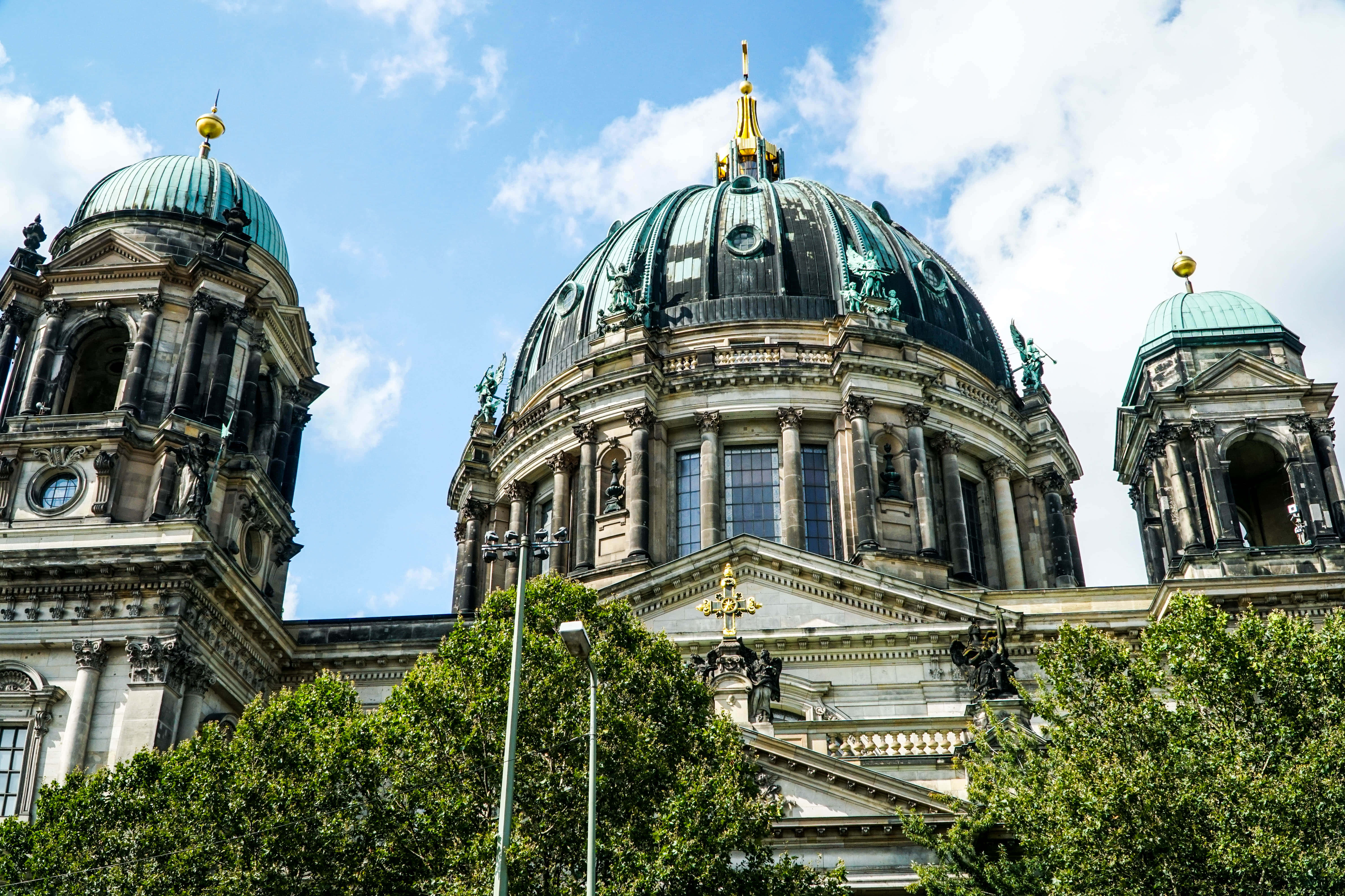 Berlin Cathedral, neoclassical cathedral, green copper domes, 5K Desktop Wallpaper