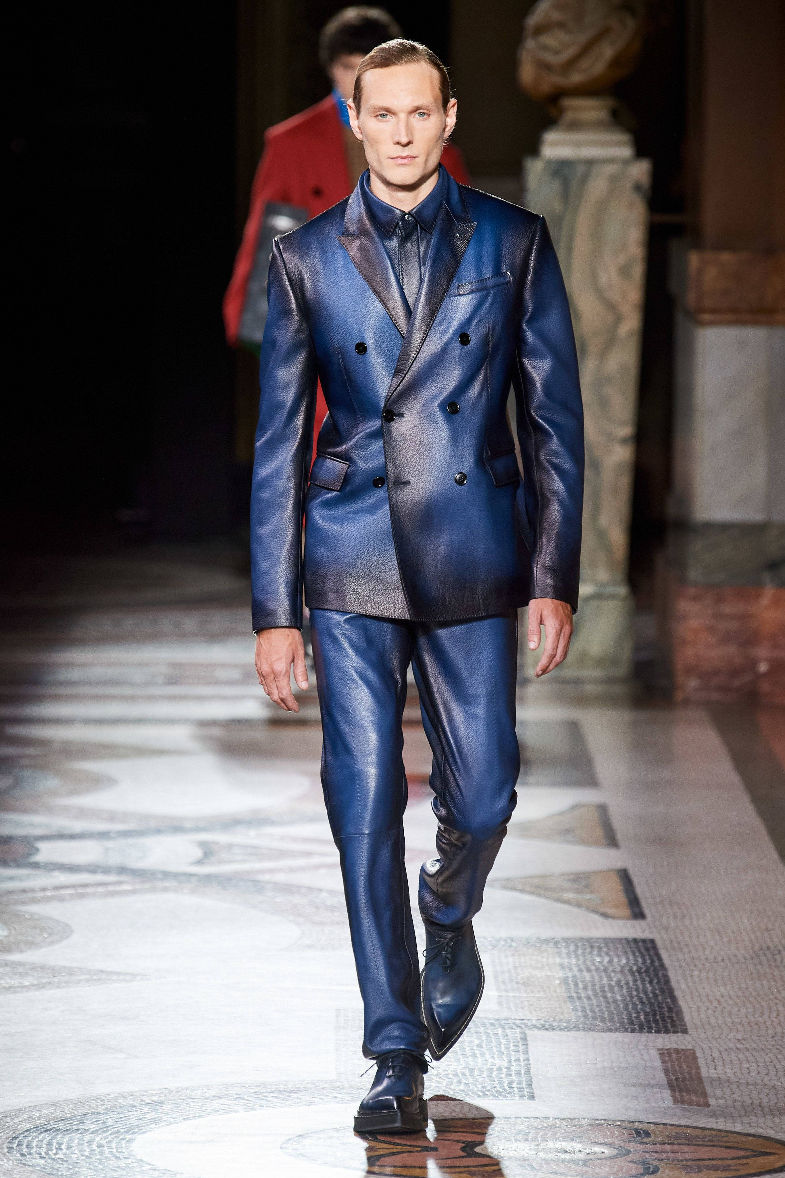 Berluti, Fall 2020, glossy royal blue leather double-breasted suit, 4K Phone Wallpaper