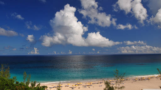 Bermuda Blue Beach, turquoise waters, fluffy white clouds, SD Desktop Wallpaper