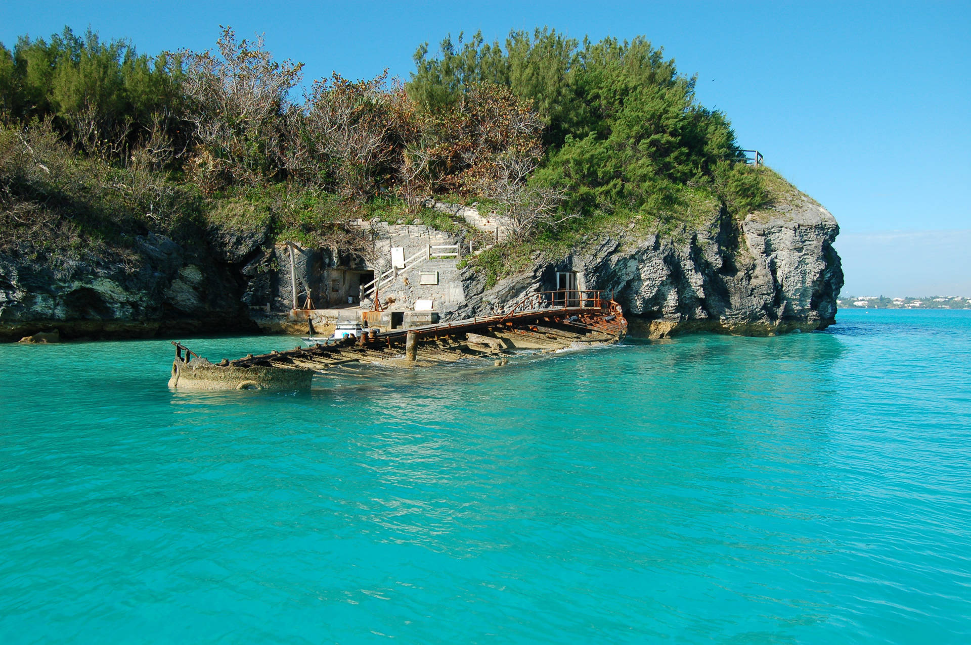 Bermuda, crystal sea, rusted shipwreck, Full HD Desktop Wallpaper