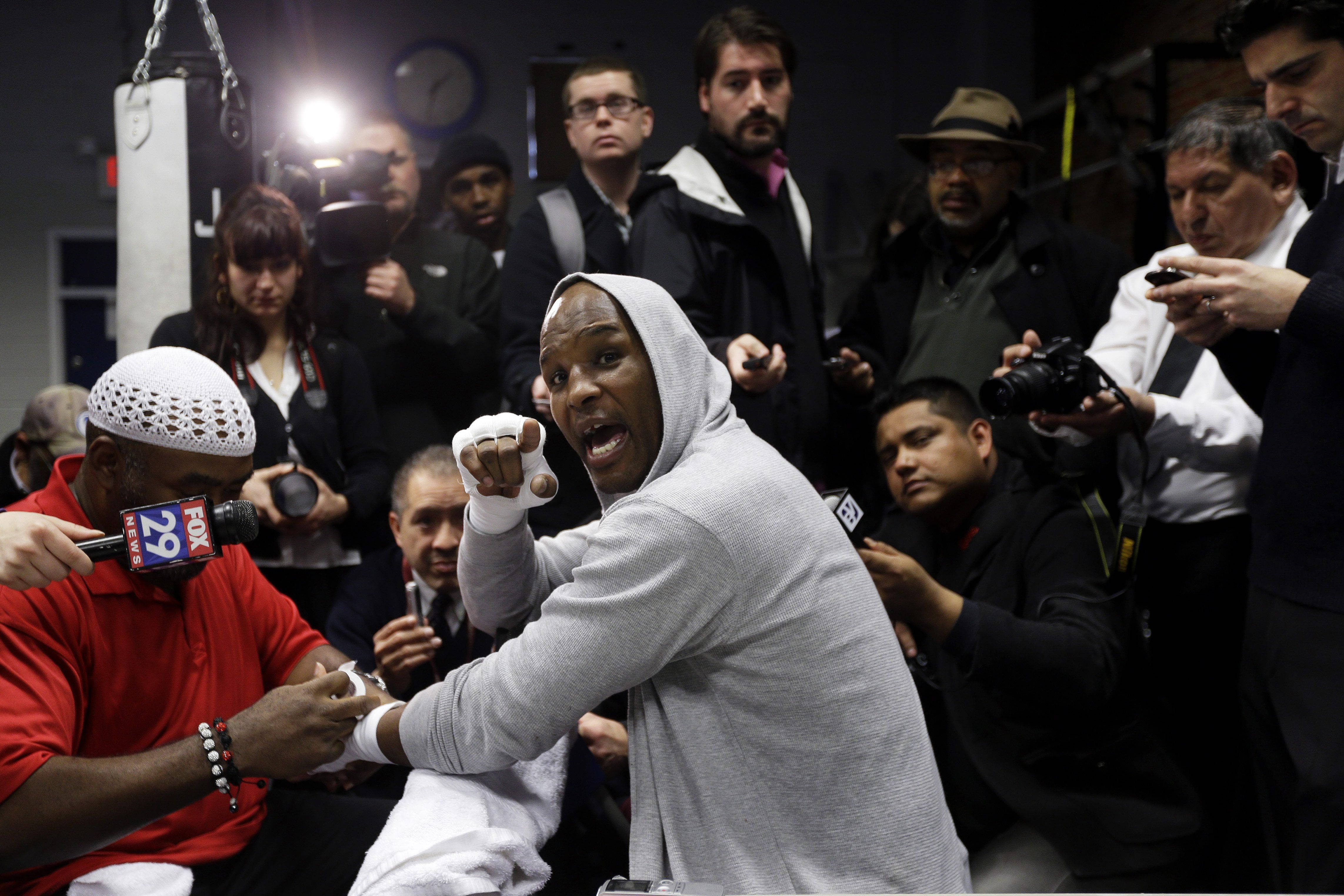 Bernard Hopkins, grey hoodie, red shirt, 4K Desktop Wallpaper