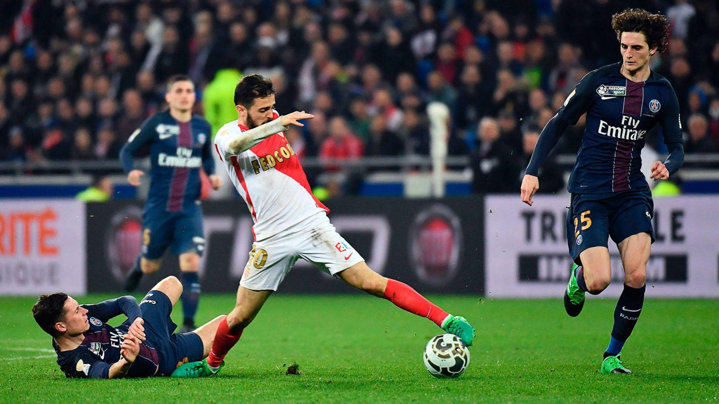 Bernardo Silva, red and white, vibrant green pitch, HD Desktop Wallpaper