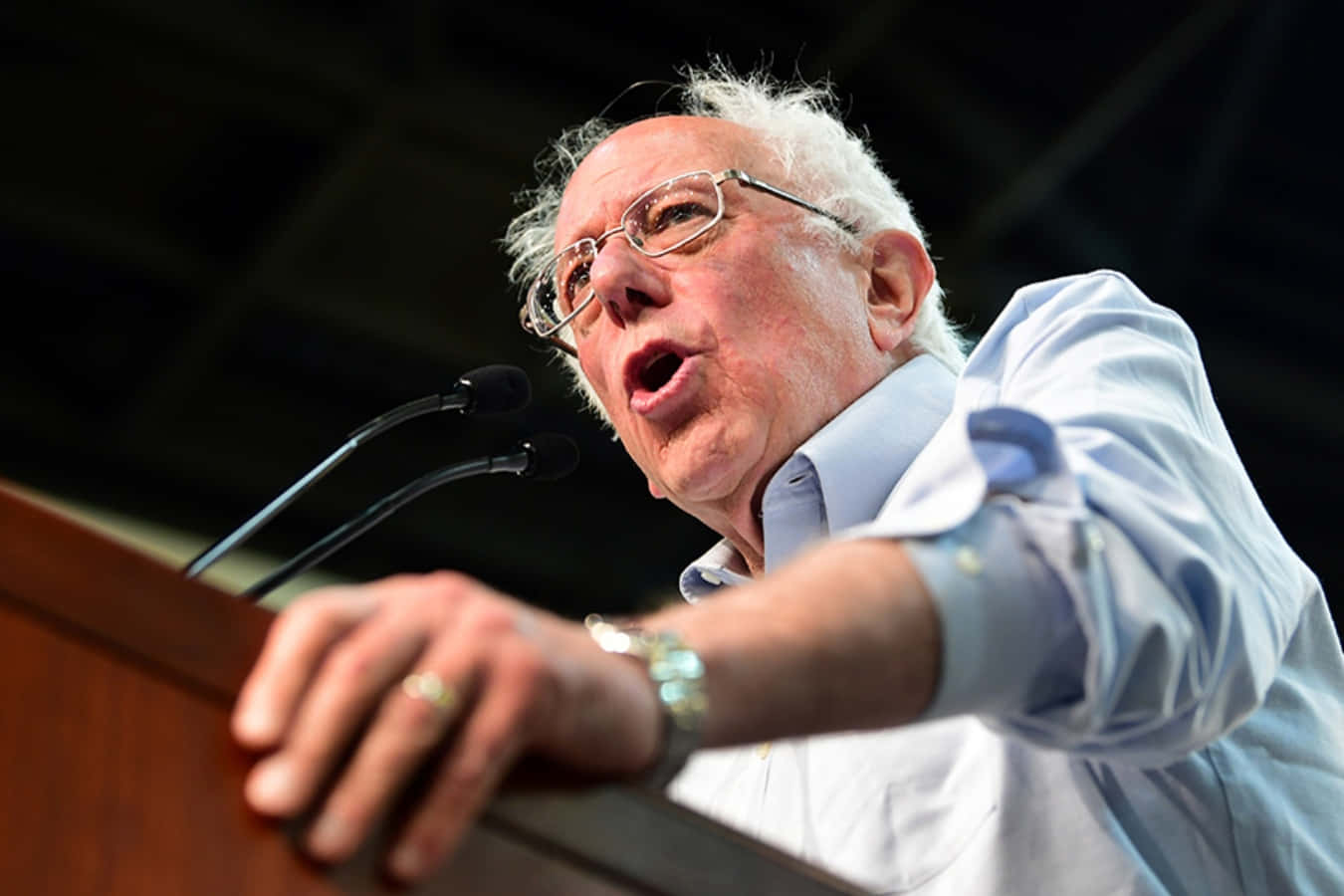 Bernie Sanders, wooden podium, microphones, HD Desktop Wallpaper