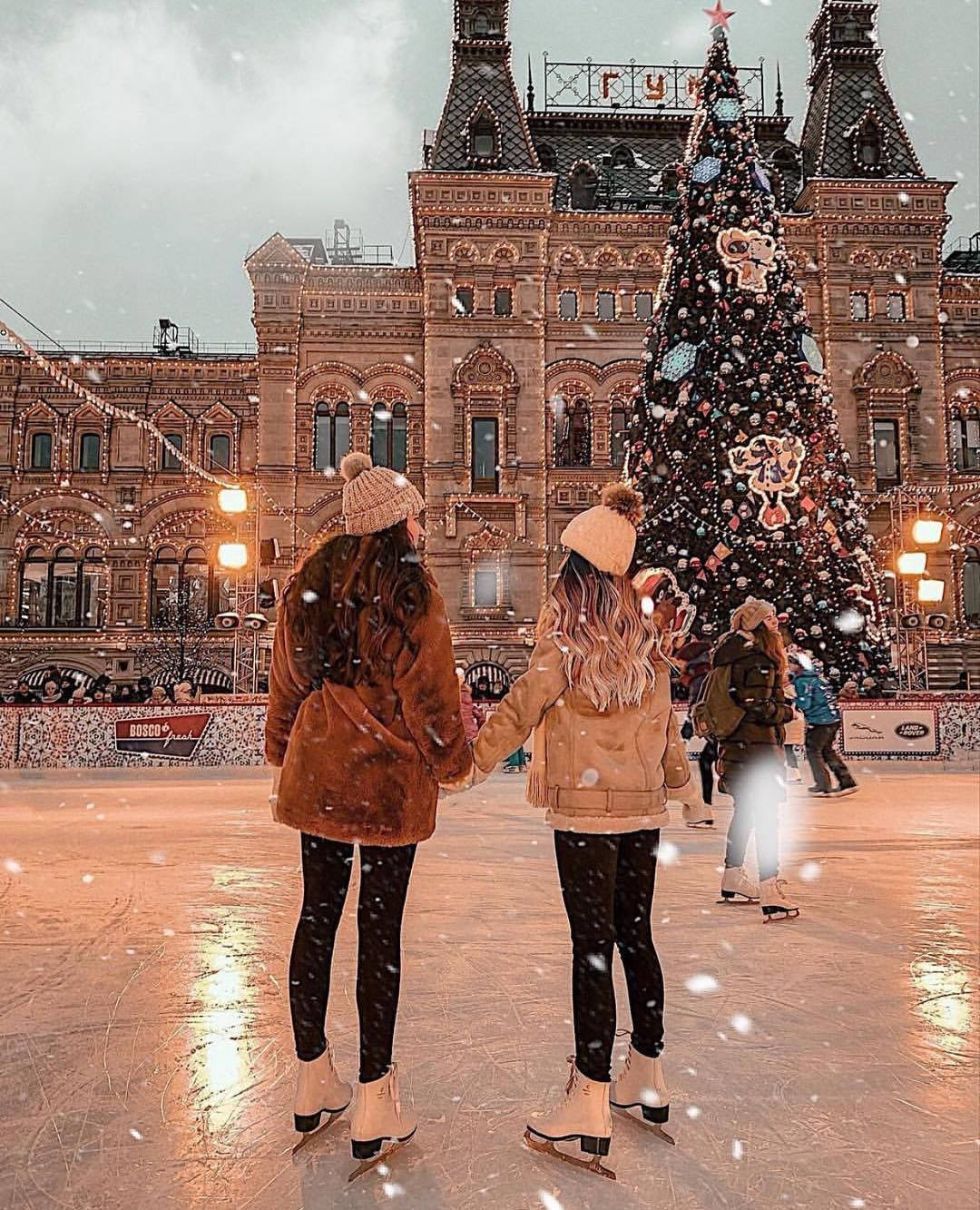 Two Best Friends, skating, Christmas, HD Phone Wallpaper