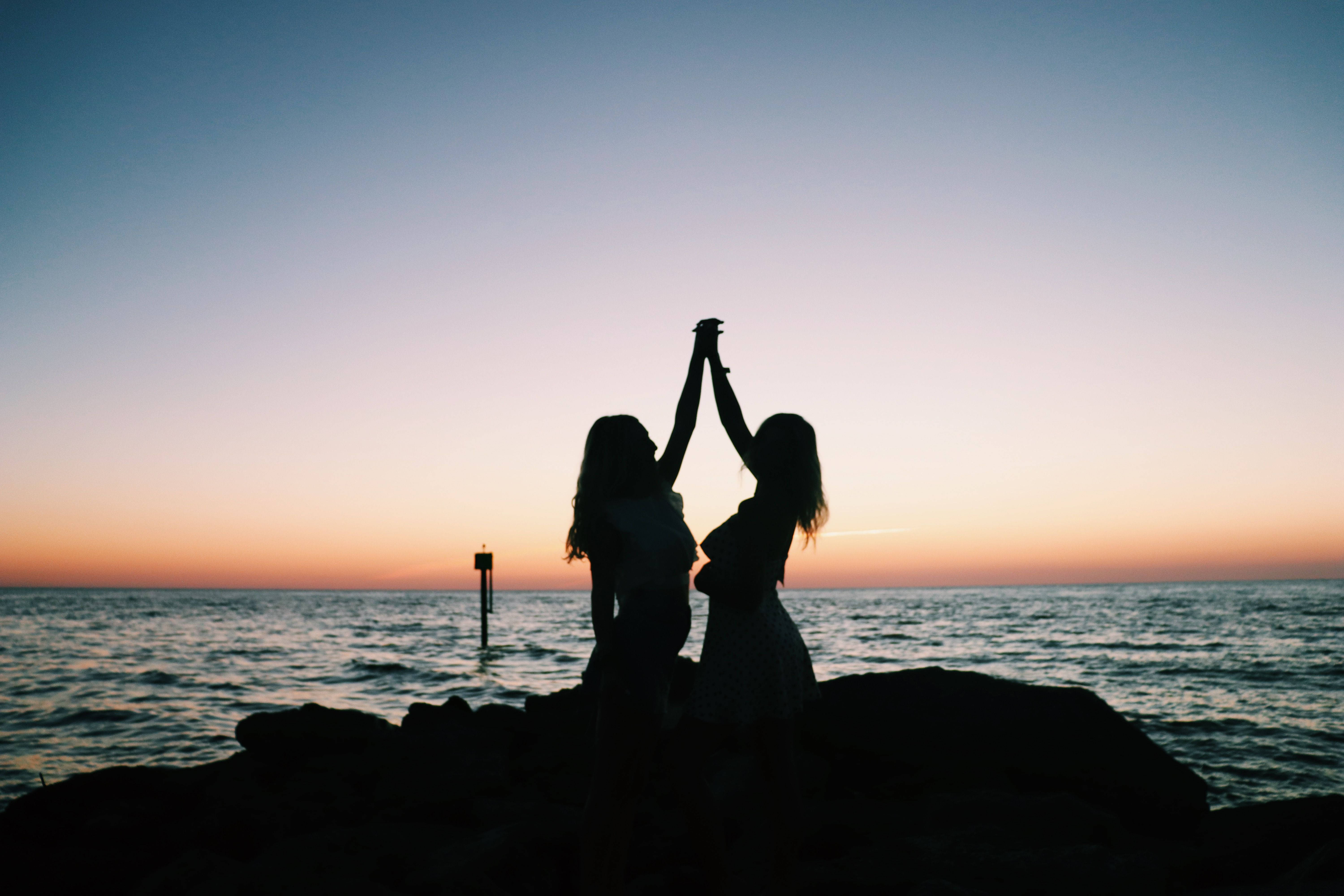 Ladies Bestie Silhouette, silhouetted women, rocky shore, 5K Desktop Wallpaper