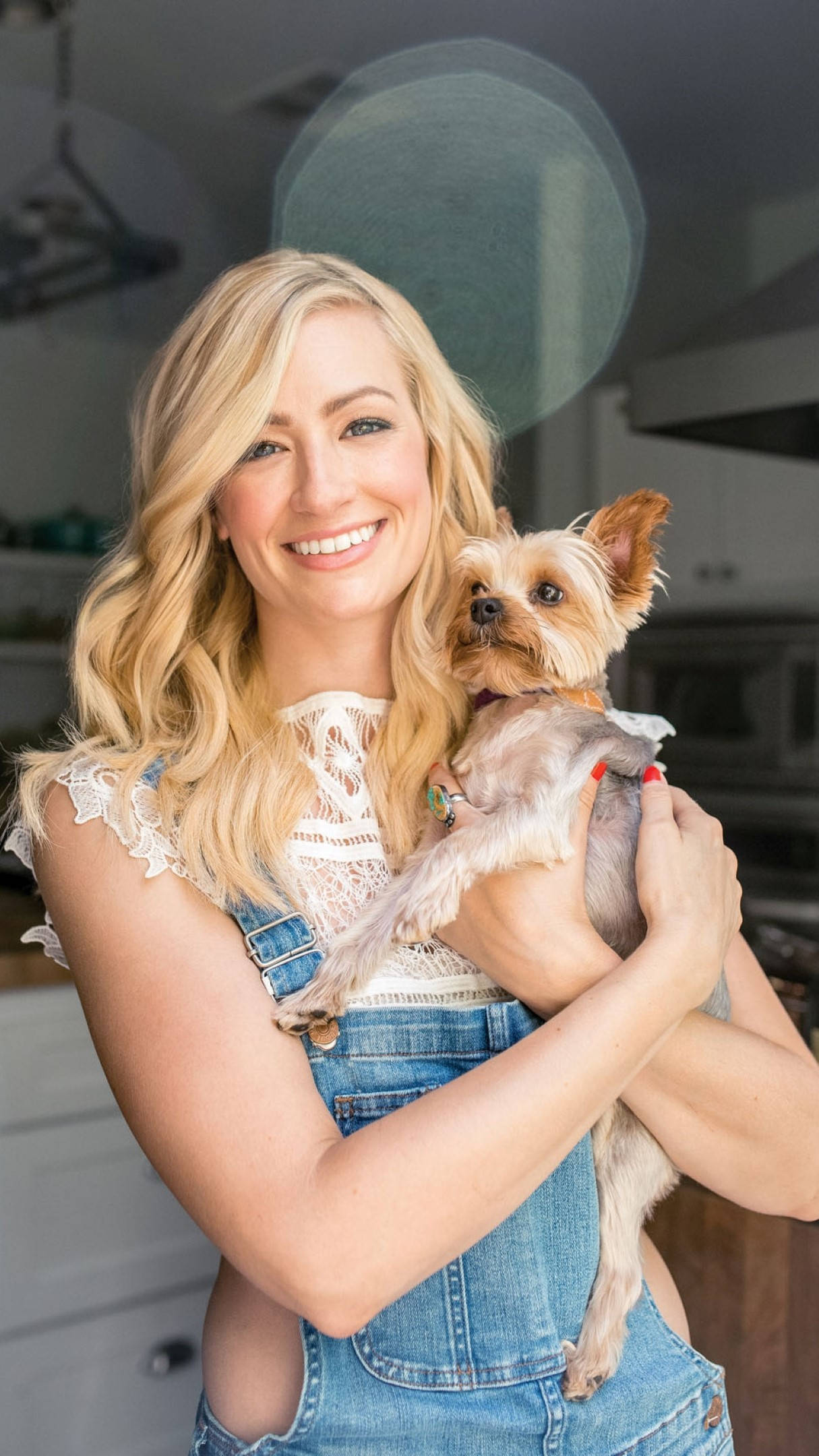 Beth Behrs, Yorkshire terrier, denim overalls, Full HD Phone Wallpaper