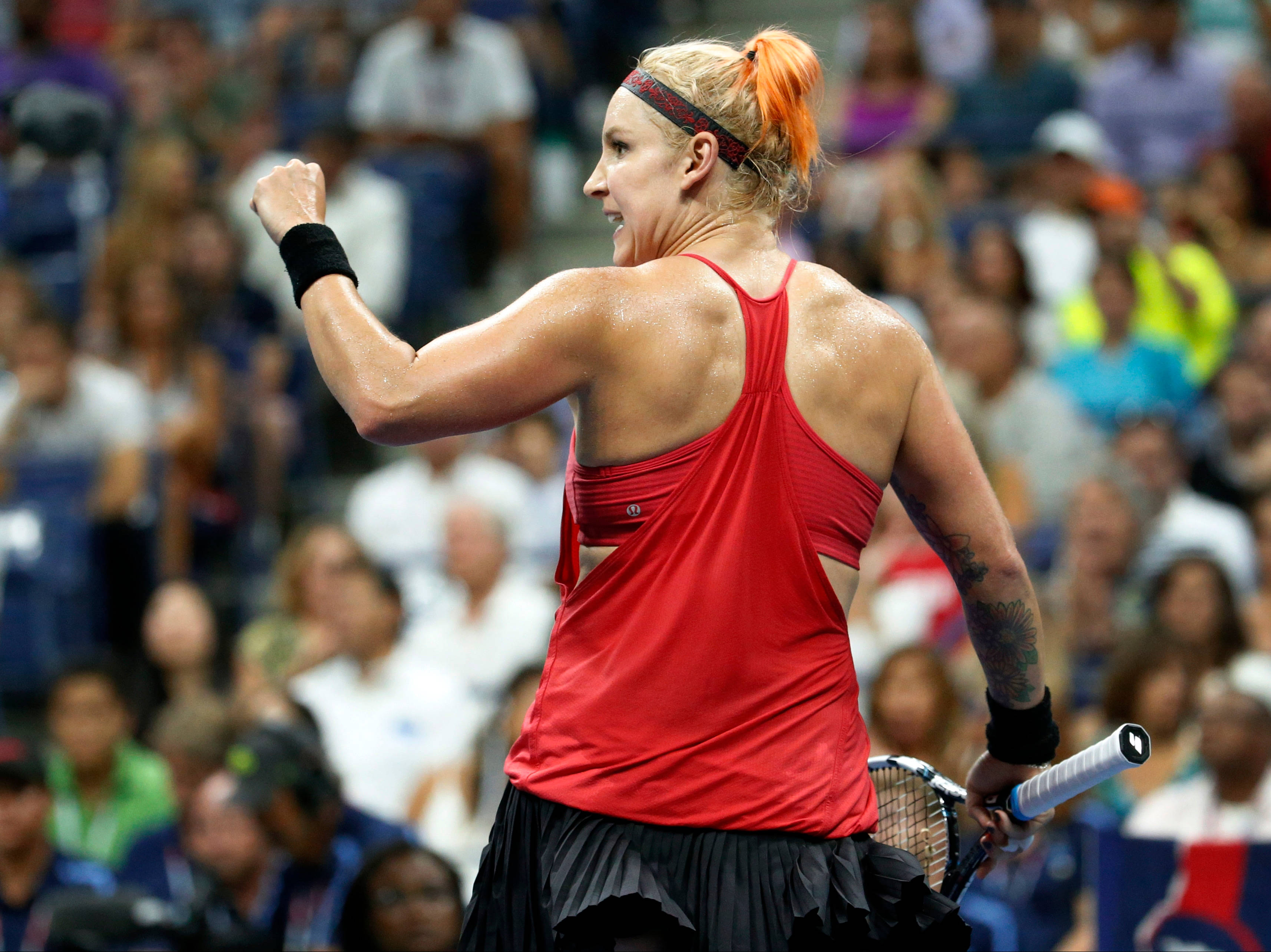 Bethanie Mattek-sands, red top, lit court, 2K Desktop Wallpaper