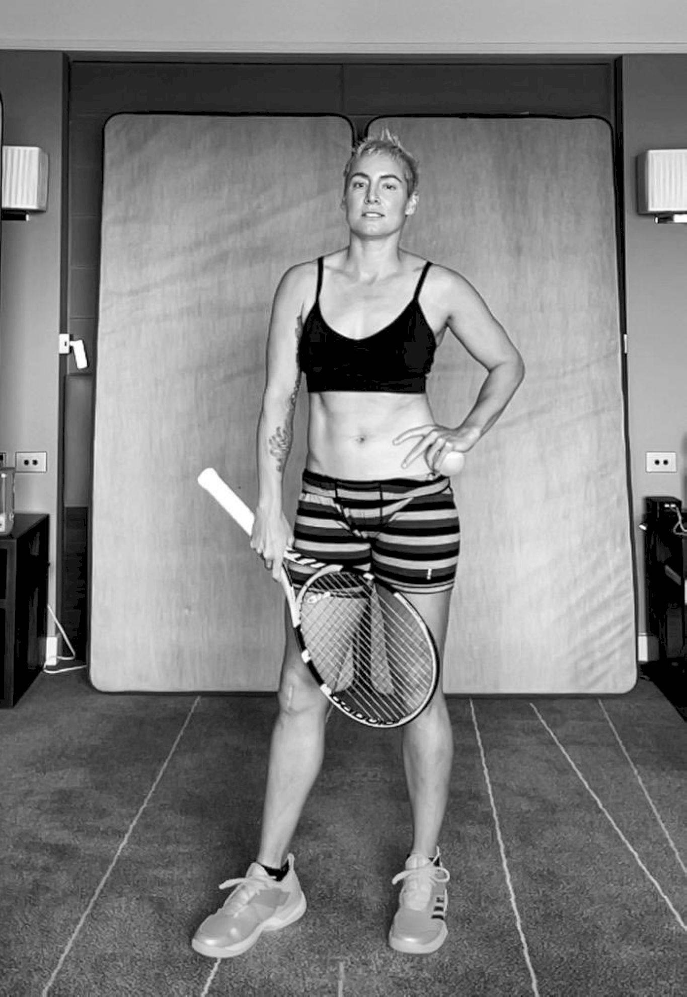 Bethanie Mattek-sands, athletic wear, tennis racket, Full HD Phone Wallpaper