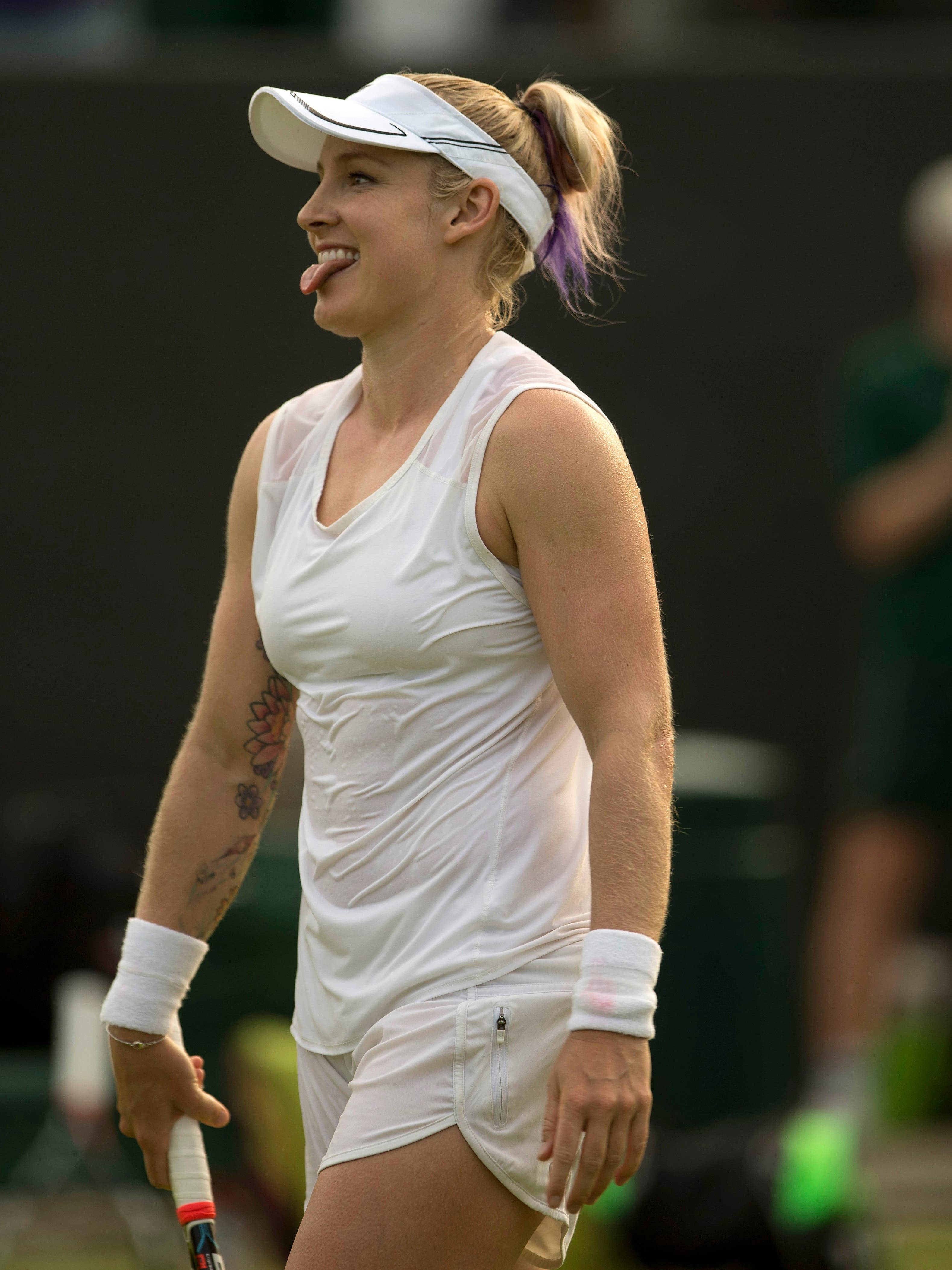 Bethanie Mattek-sands, tongue out, white gear, 4K Phone Wallpaper