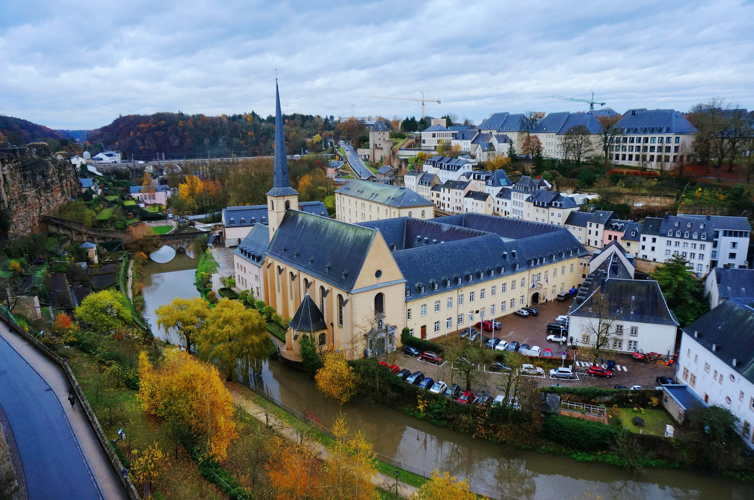 Bettembourg, autumn foliage, historic European town, Full HD Desktop Wallpaper