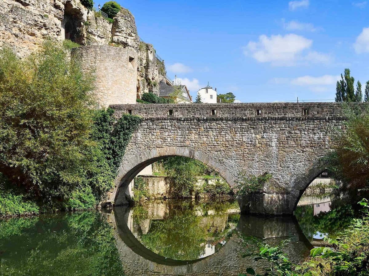 Bettembourg, medieval stone bridge, arched openings, SD Desktop Wallpaper