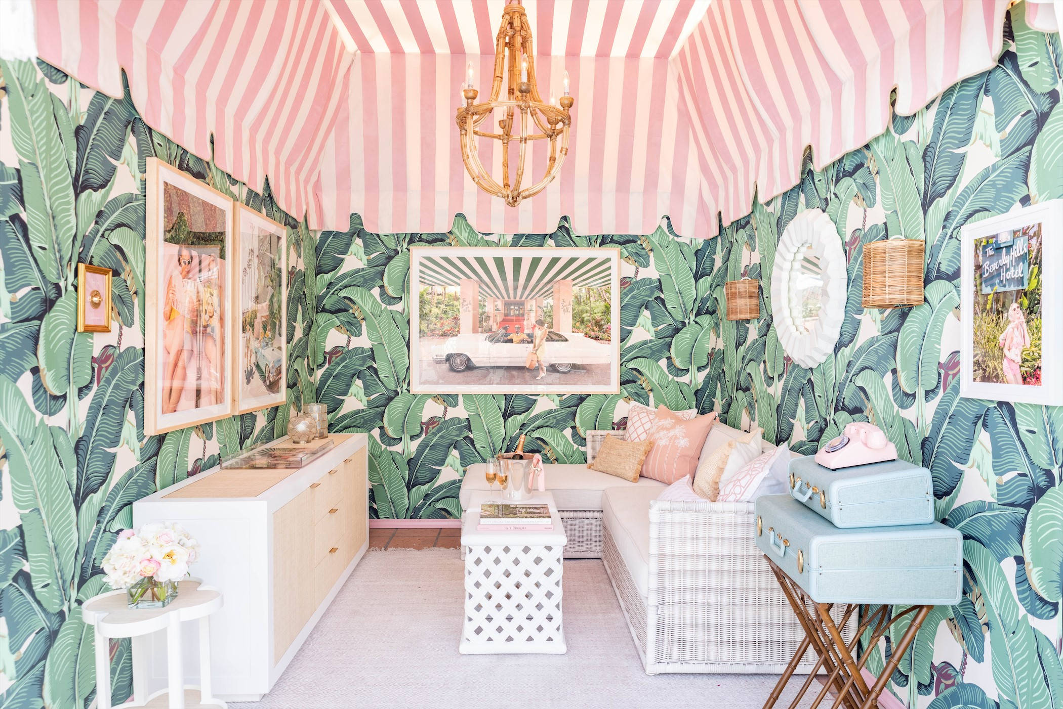 Beverly Hills Hotel, pink striped ceiling, lush green banana leaf wallpaper, Full HD Desktop Wallpaper