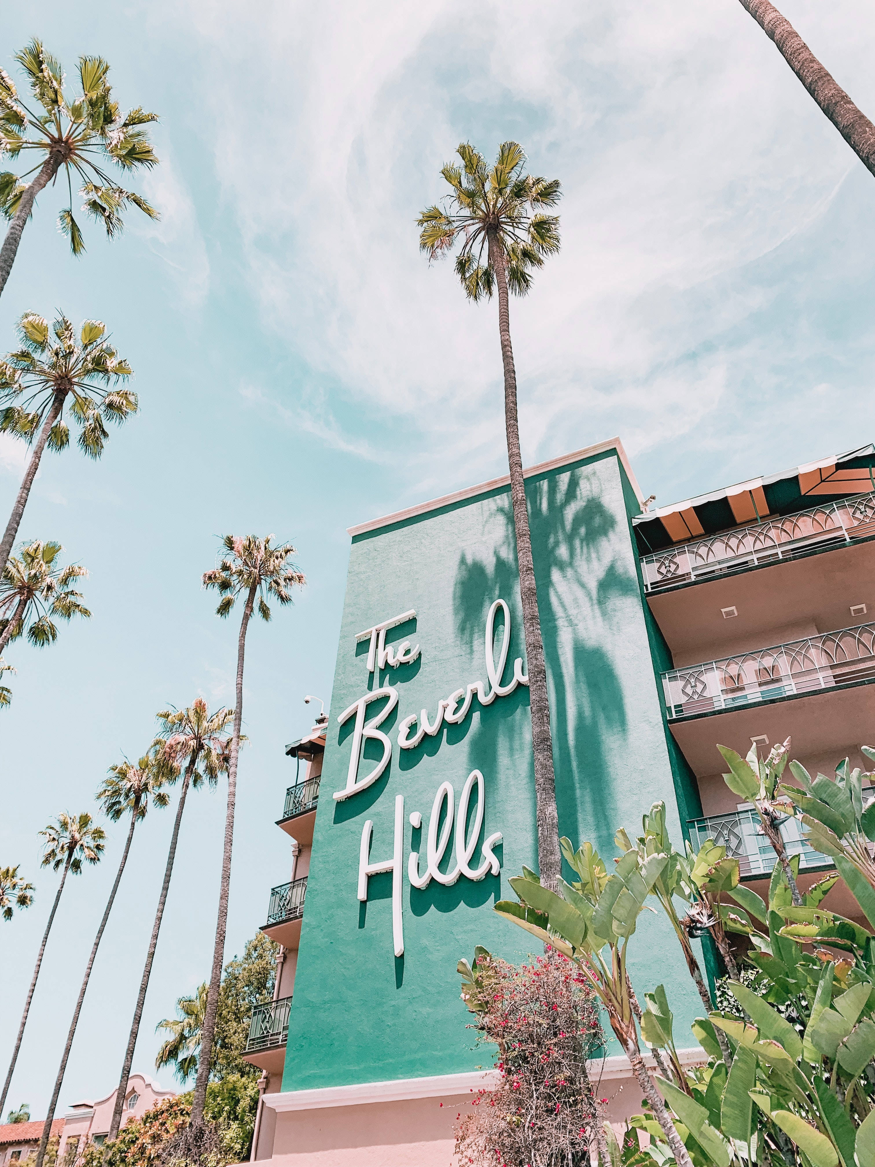 Beverly Hills Hotel, teal building, The Beverly Hills sign, 4K Phone Wallpaper