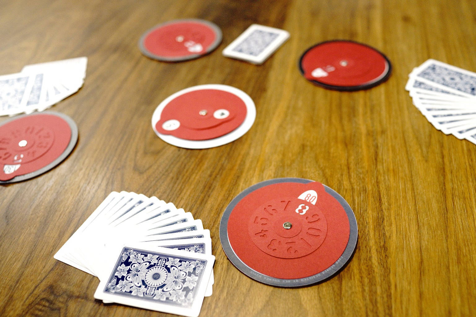 Bezique, red circles, game tokens, HD Desktop Wallpaper