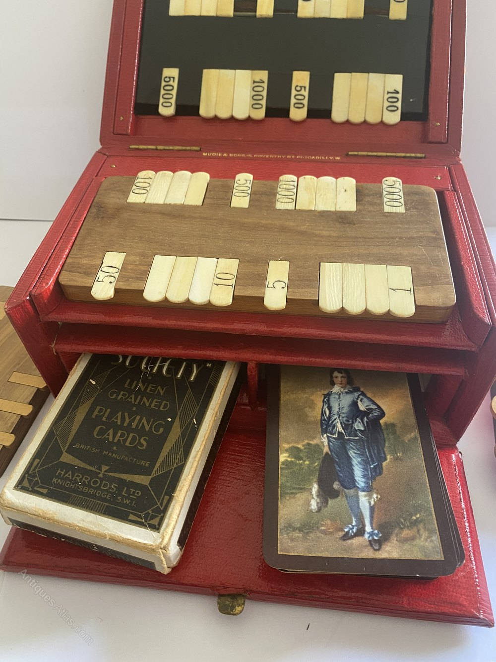Bezique, vintage red leather game box, wooden scoring pegs, HD Phone Wallpaper