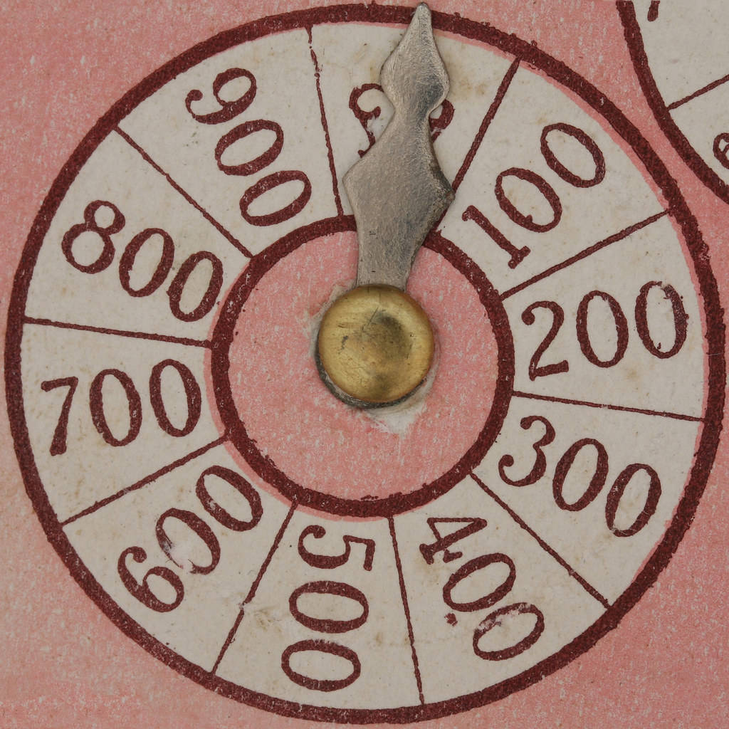 Bezique, spinning wheel, vintage circular dial, SD Desktop Wallpaper