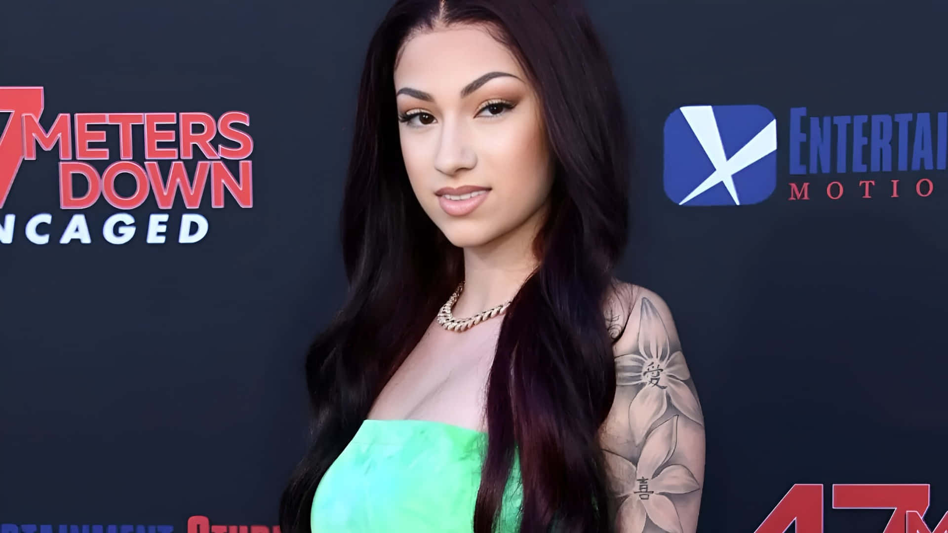 Bhad Bhabie, red carpet, bright green dress, Full HD Desktop Wallpaper