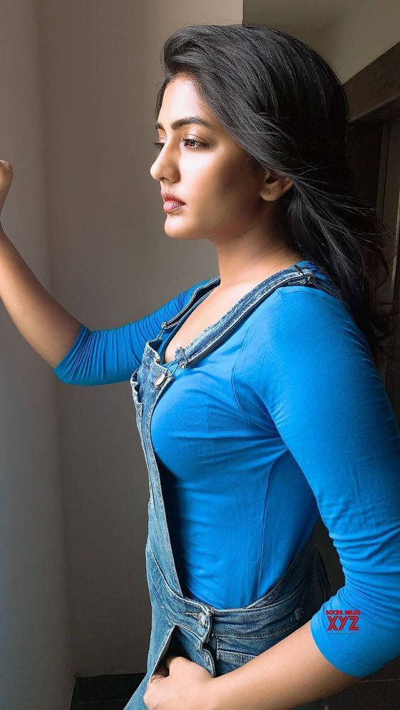 Bhojpuri Star, blue top, denim overalls, SD Phone Wallpaper