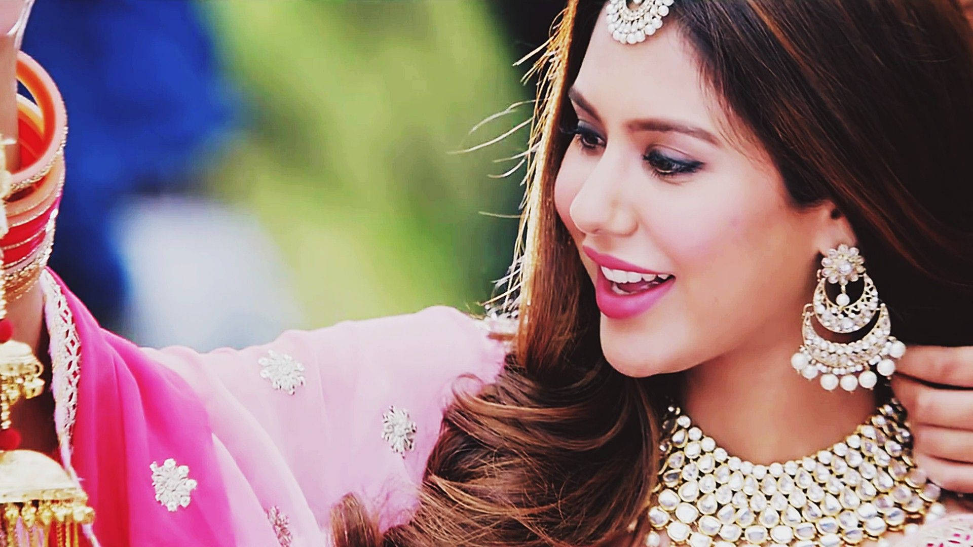 Bhojpuri actress, pink traditional attire, intricate gold jewelry, Full HD Desktop Wallpaper