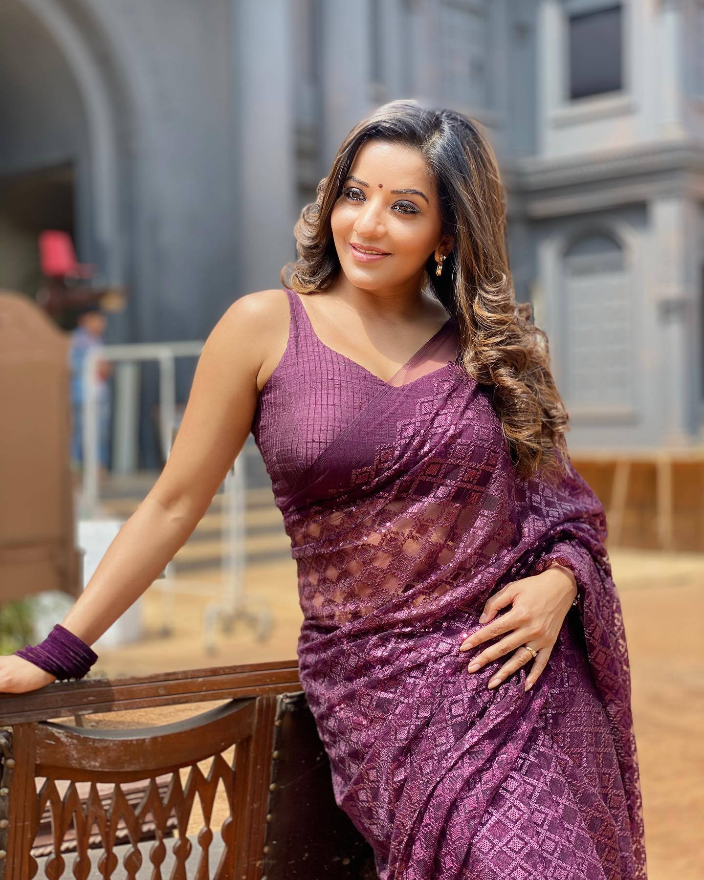 Bhojpuri actress, wine colored saree, rich purple patterned sari, HD Phone Wallpaper
