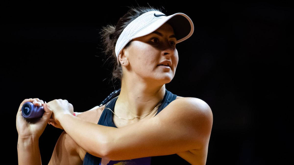 Bianca Andreescu, tennis player, racket, SD Desktop Wallpaper