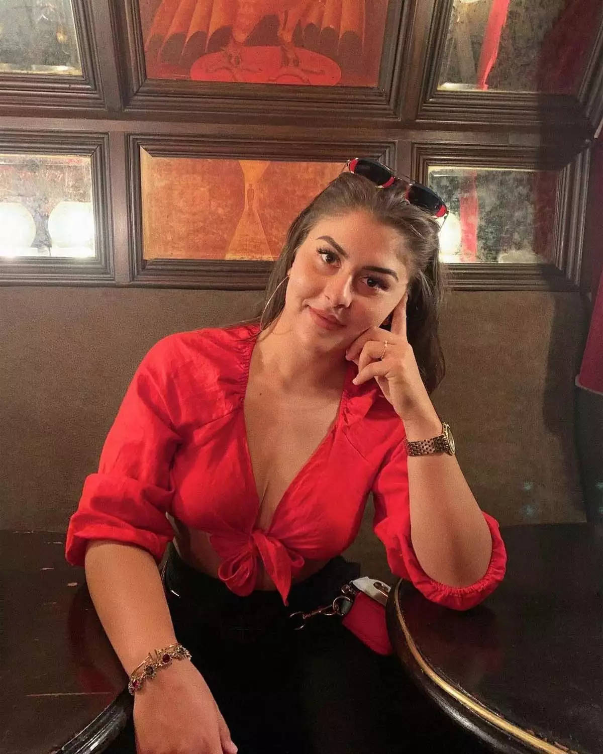 Bianca Andreescu, vibrant red blouse, dimly lit, HD Phone Wallpaper