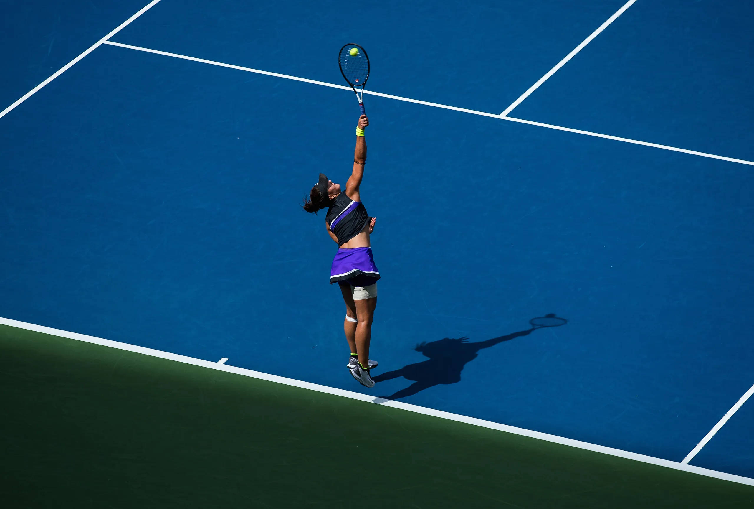 Bianca Andreescu, blue court, tennis player, 2K Desktop Wallpaper