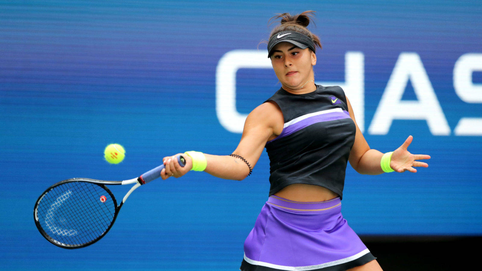 Bianca Andreescu, purple and black gear, bright yellow ball, HD Desktop Wallpaper