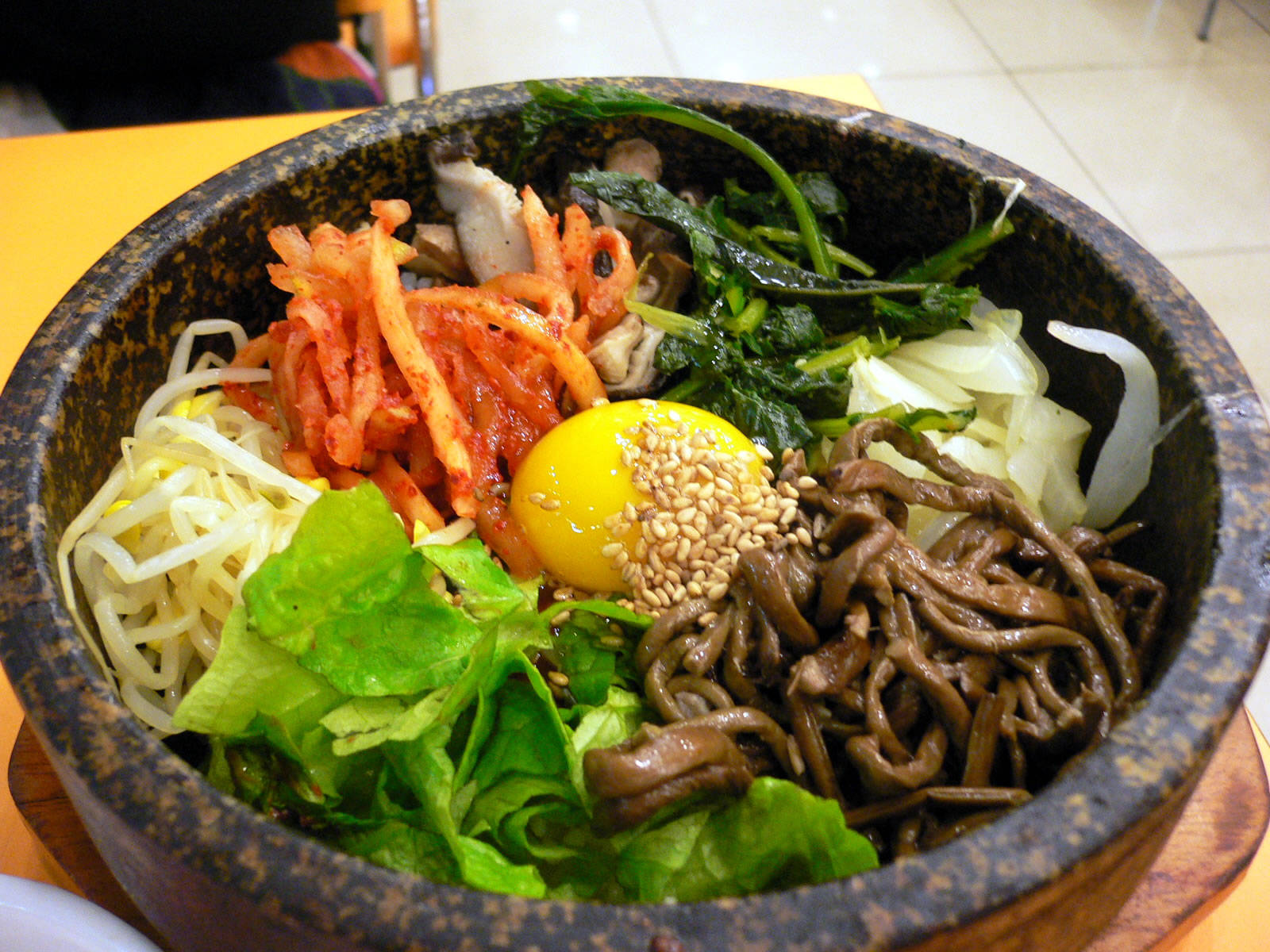 Korean bibimbap bowl, stone bowl, kimchi, HD Desktop Wallpaper