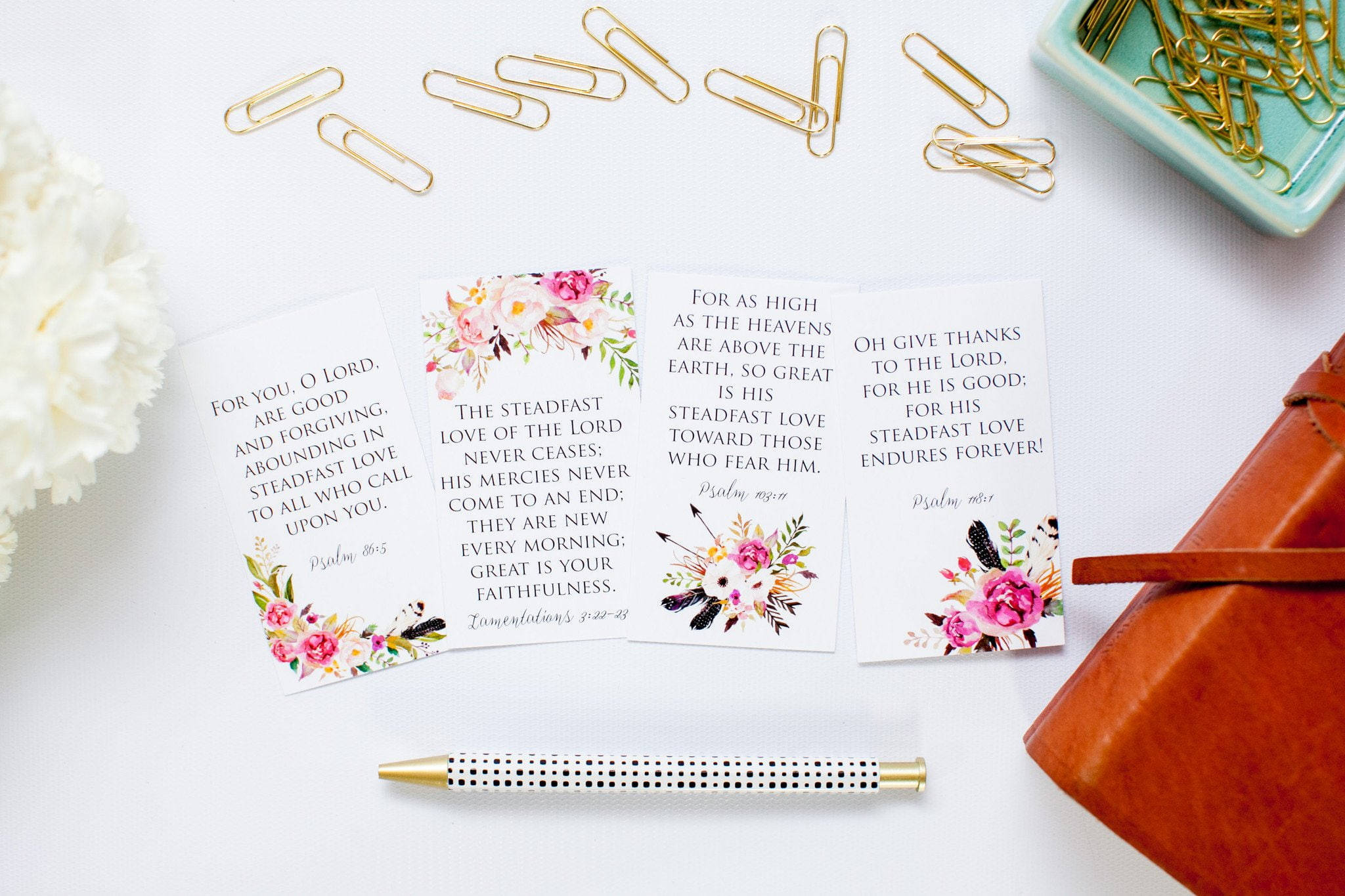 Steadfast Love Bible Quotes, gold paper clips, polka dot pen, Full HD Desktop Wallpaper