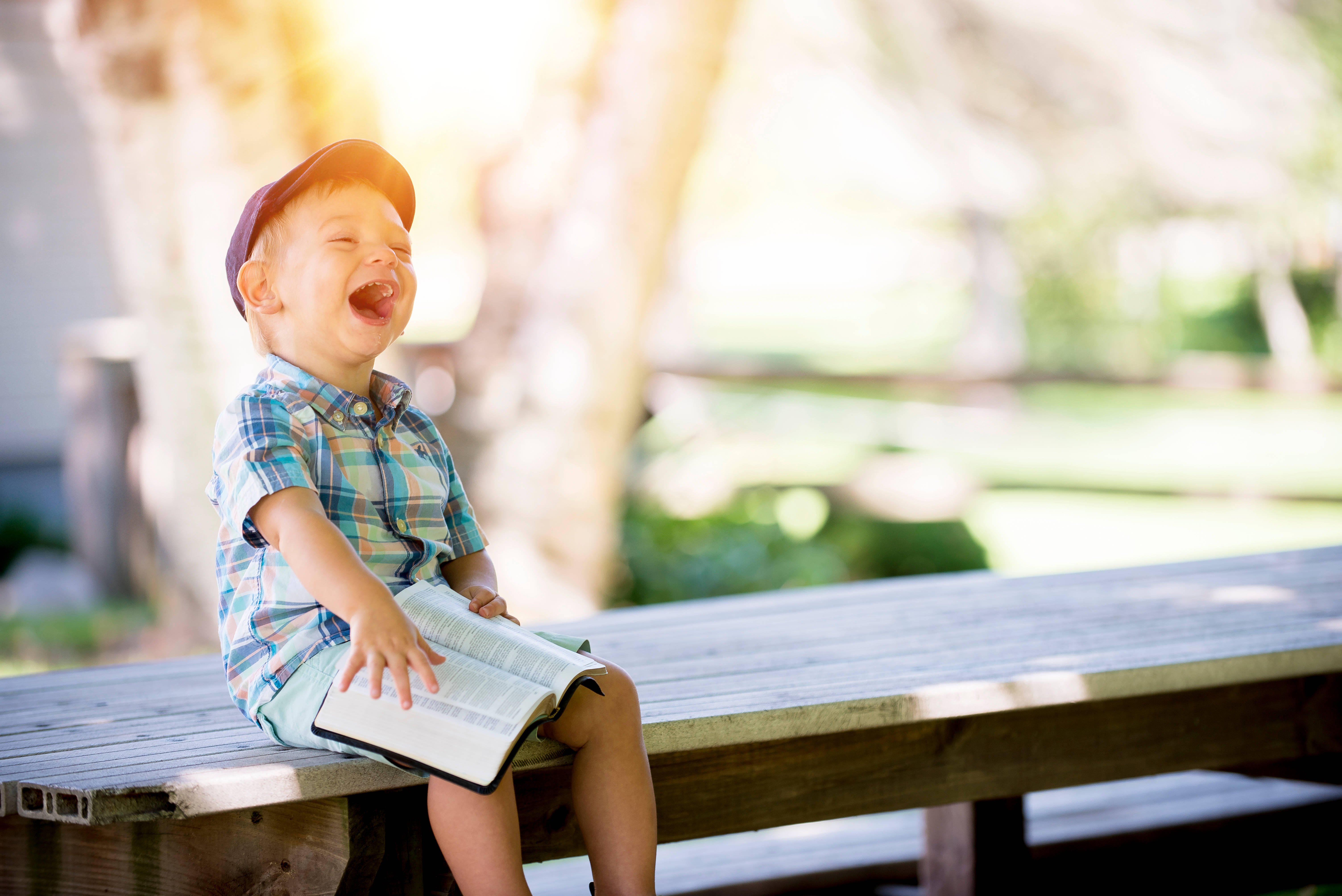 biblical scenes, young boy, wooden bench, 5K Desktop Wallpaper