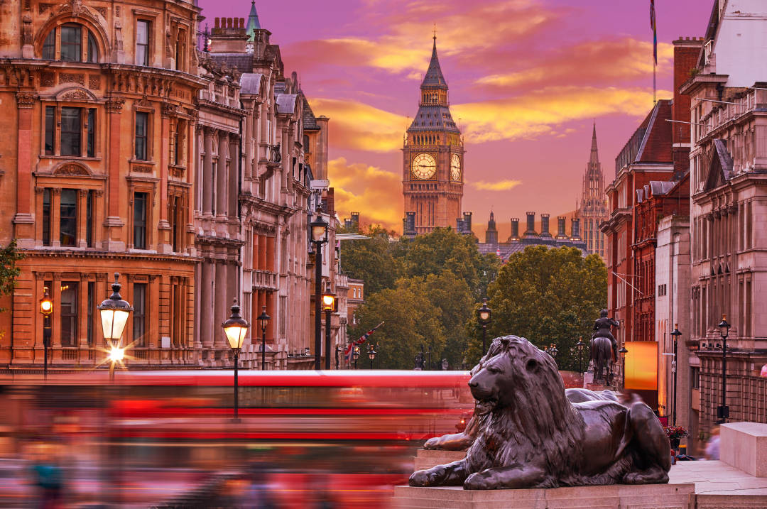 Big Ben, London street, bronze lion statue, SD Desktop Wallpaper