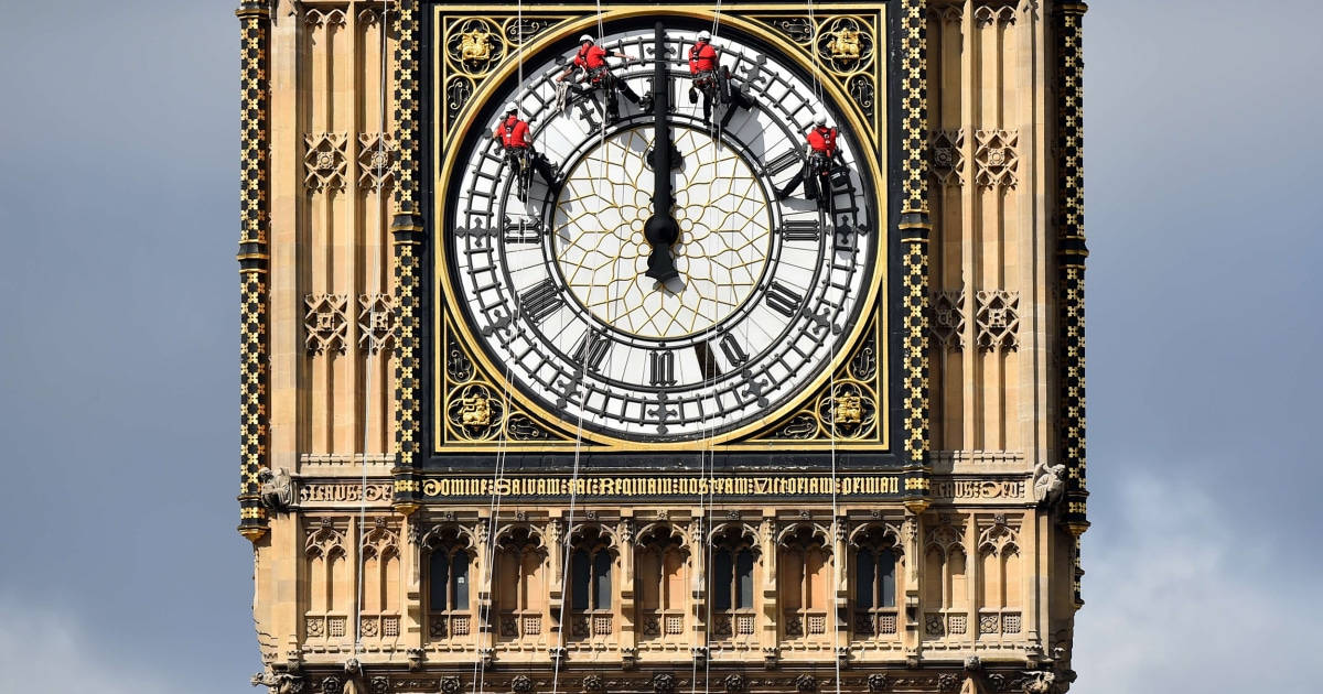Big Ben, red gear, clock face, SD Desktop Wallpaper