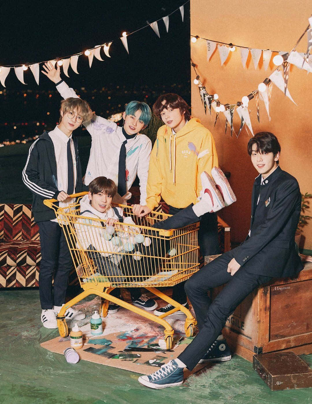 Big Hit Entertainment, yellow shopping cart, string lights, HD Phone Wallpaper