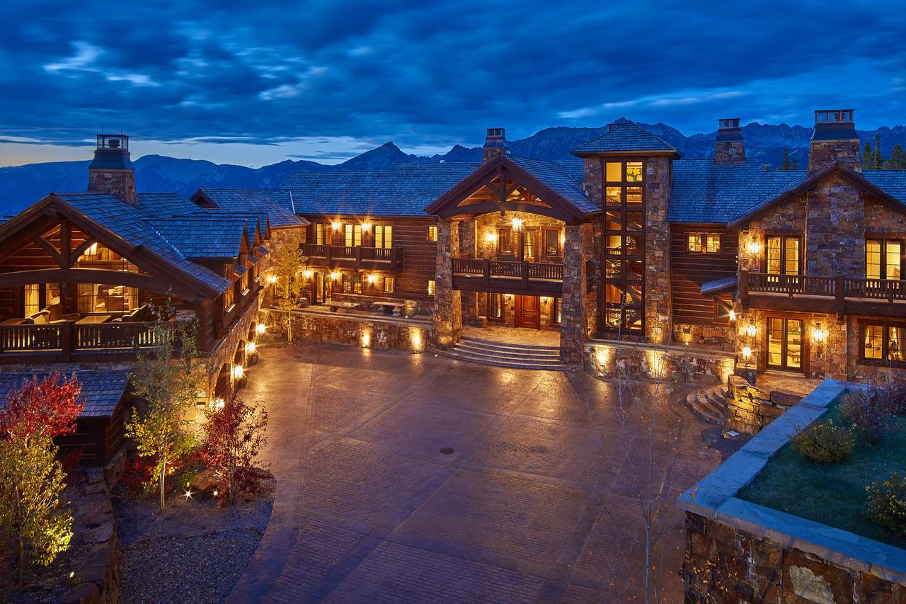 Big House, twilight mountain backdrop, deep blue sky, HD Desktop Wallpaper