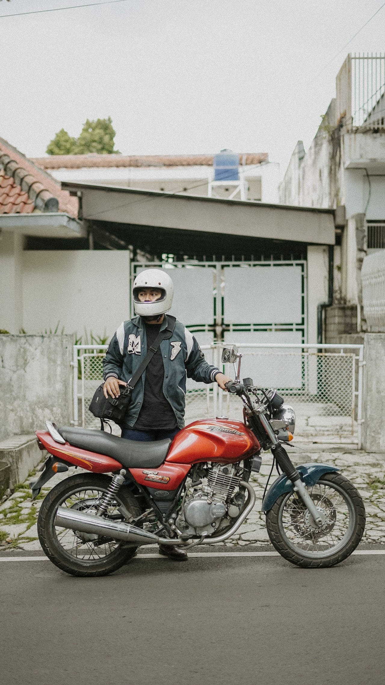 red motorcycle, white helmet, red and blue motorcycle, Full HD Phone Wallpaper