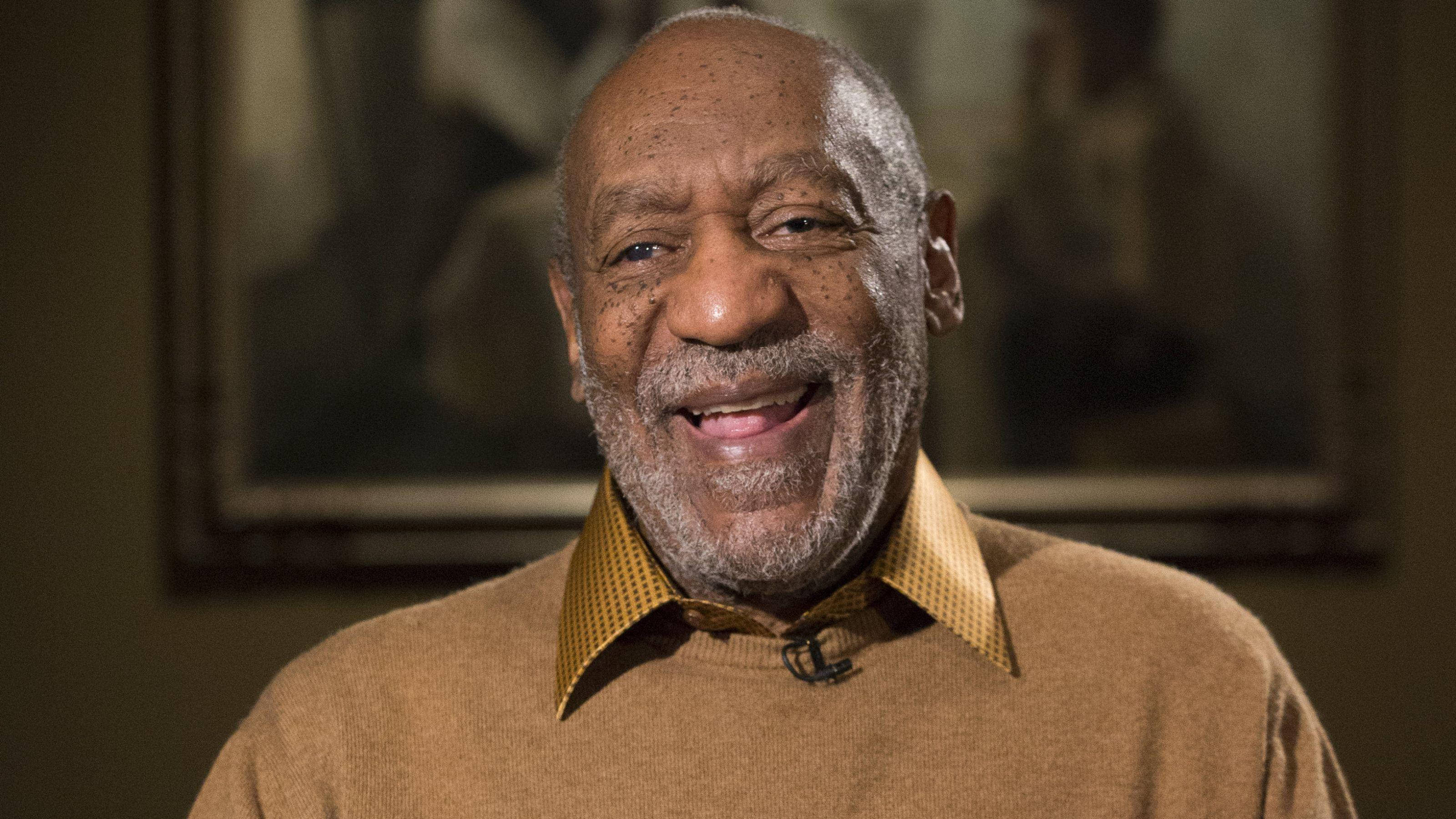 Bill Cosby, tan sweater, yellow patterned shirt, 2K Desktop Wallpaper