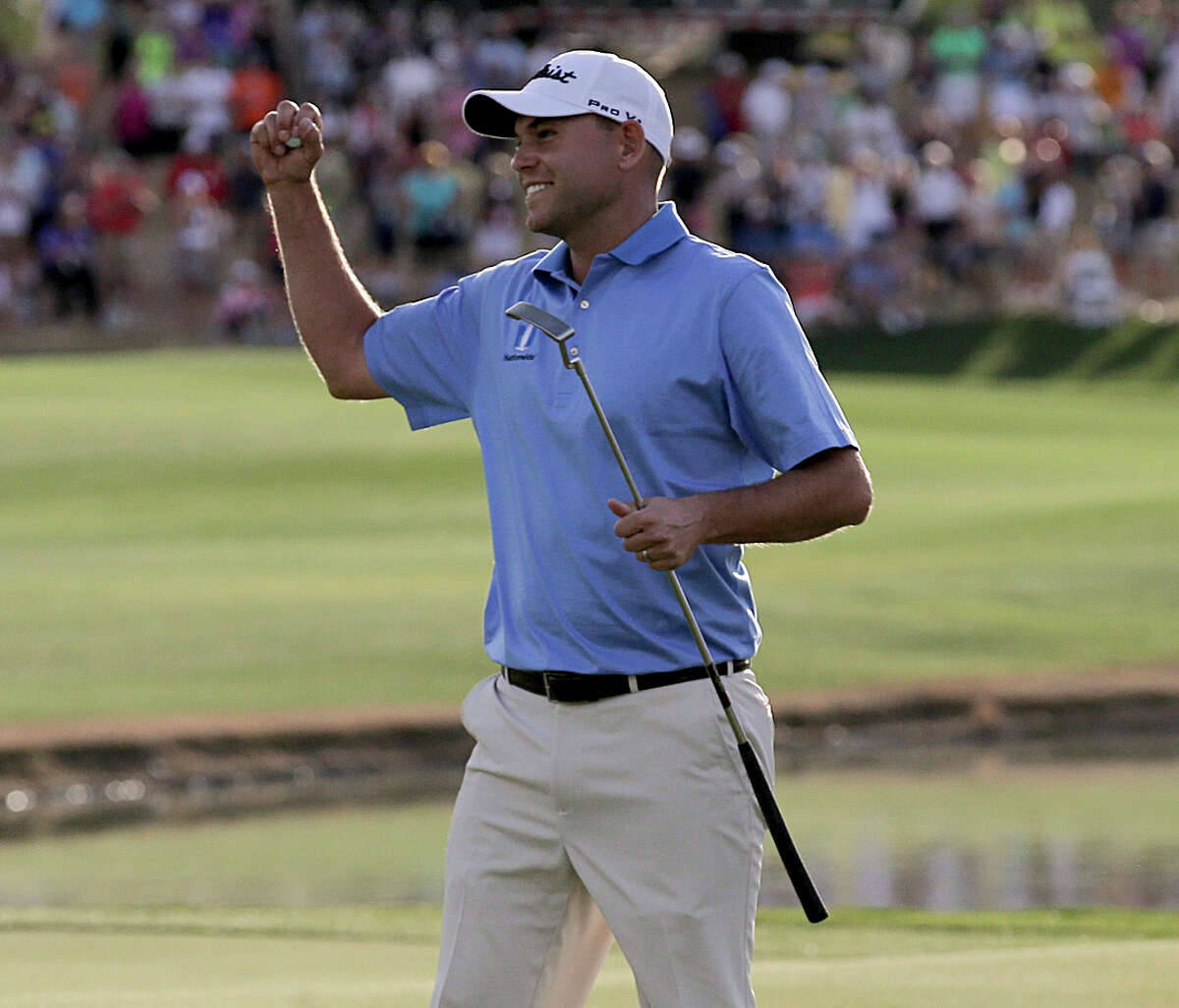 Bill Haas, blue shirt, white cap, SD Desktop Wallpaper