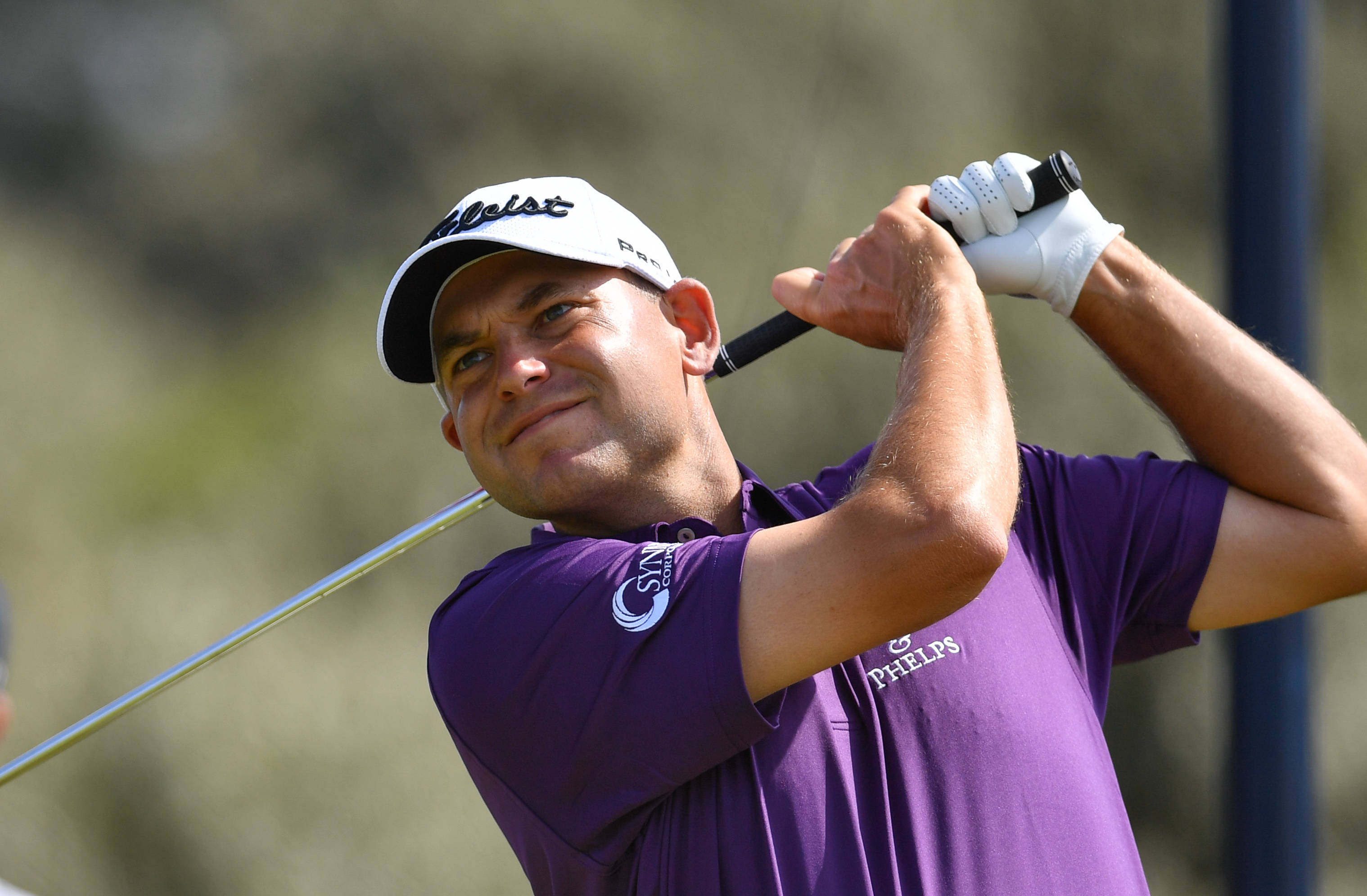 Bill Haas, purple shirt, white cap, 2K Desktop Wallpaper