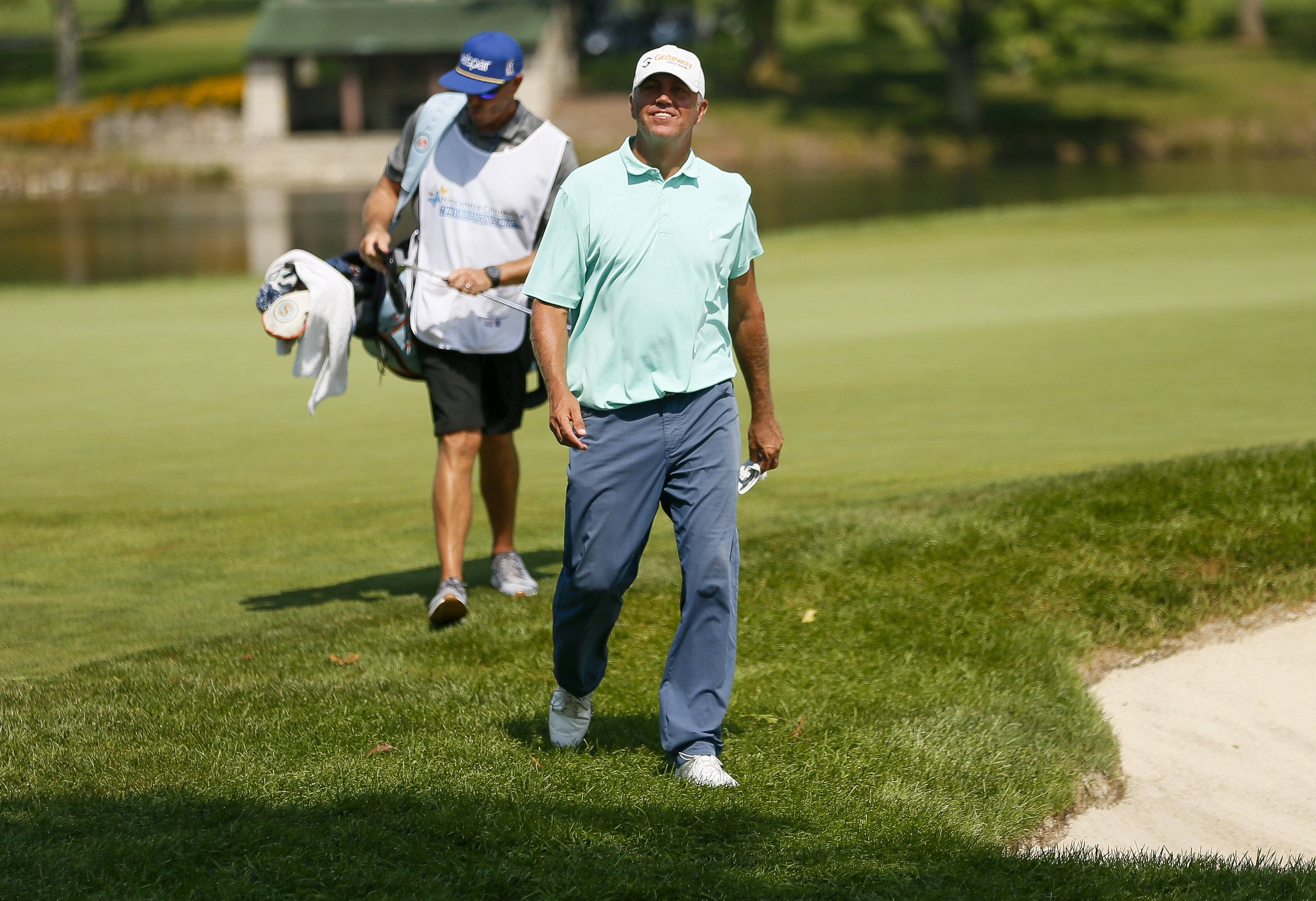 Bill Haas, golf course, light blue shirt, 2K Desktop Wallpaper