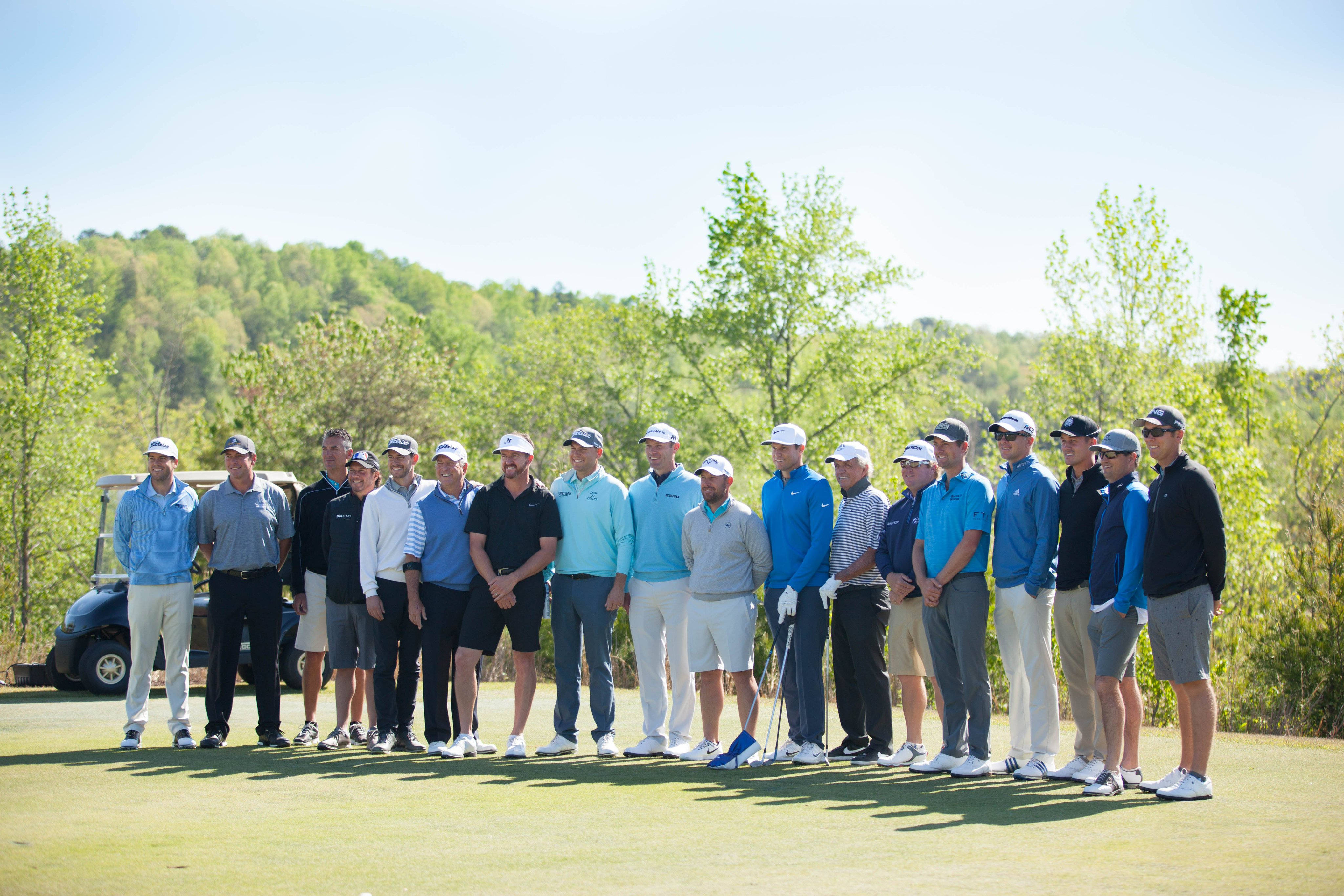 Bill Haas, golfers, blue and gray attire, 4K Desktop Wallpaper