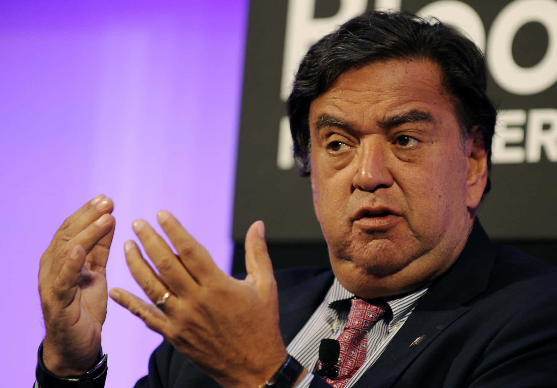 Bill Richardson, suit, formal presentation, HD Desktop Wallpaper