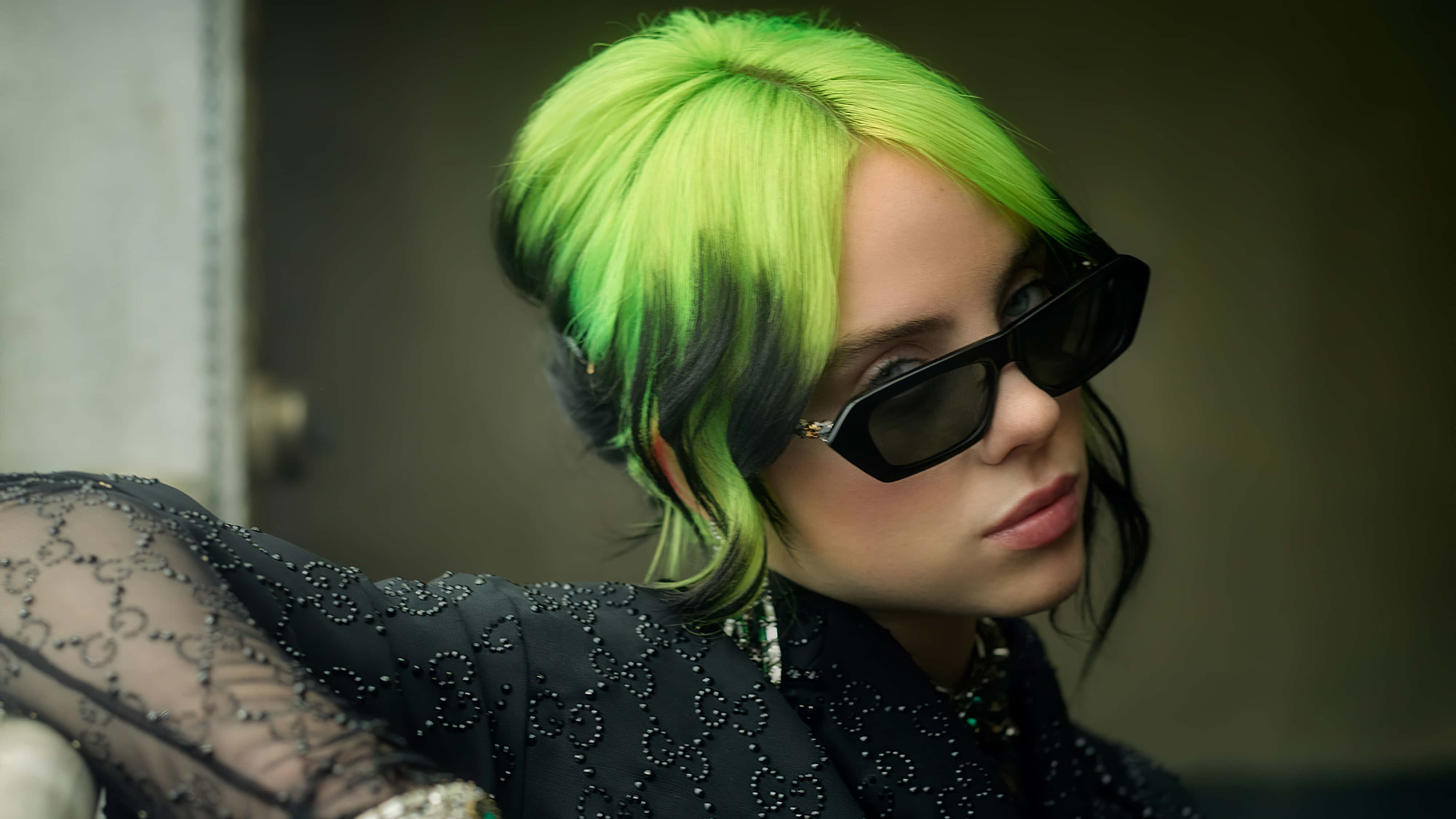 Billie Eilish, vibrant green hair, black sunglasses, 4K Desktop Wallpaper