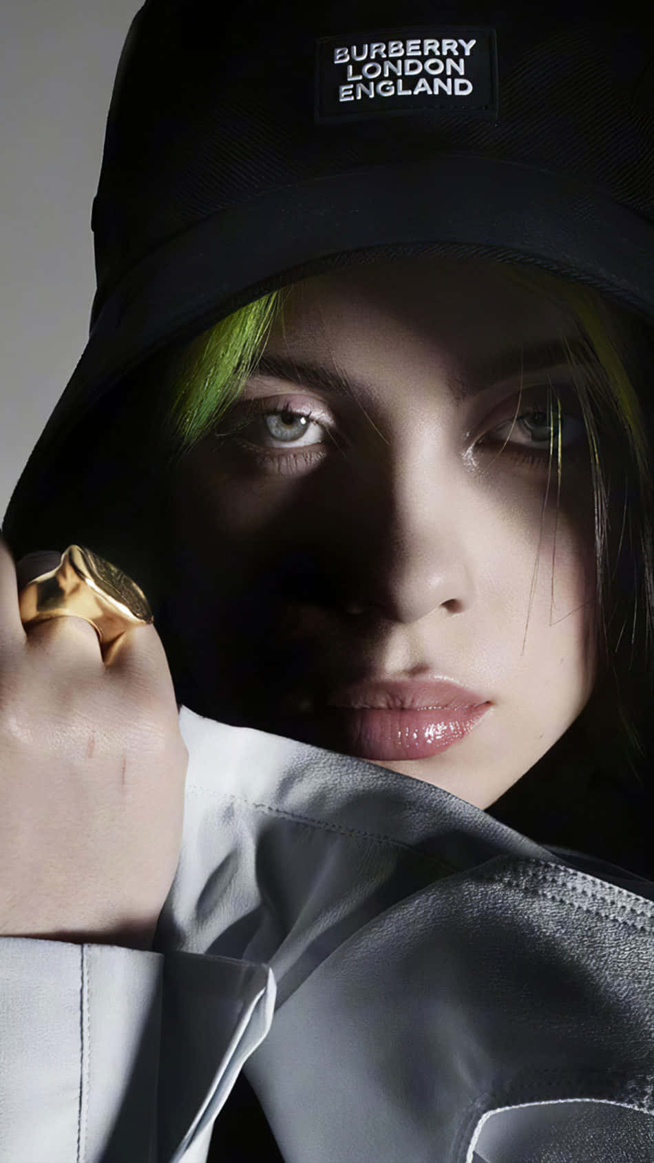 Billie Eilish, neon green hair, black Burberry bucket hat, HD Phone Wallpaper