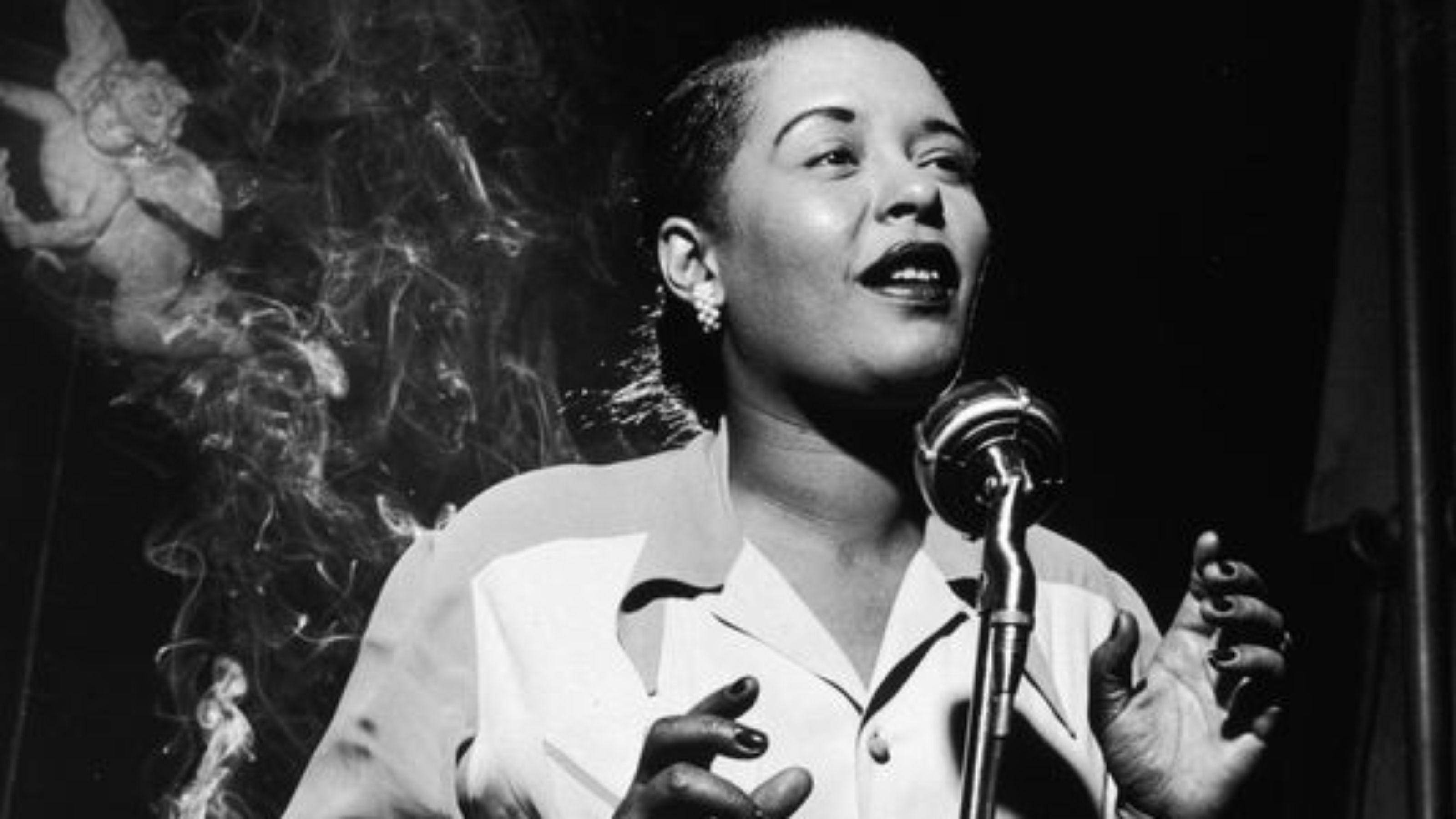 Billie Holiday, vintage microphone, black and white portrait, 2K Desktop Wallpaper