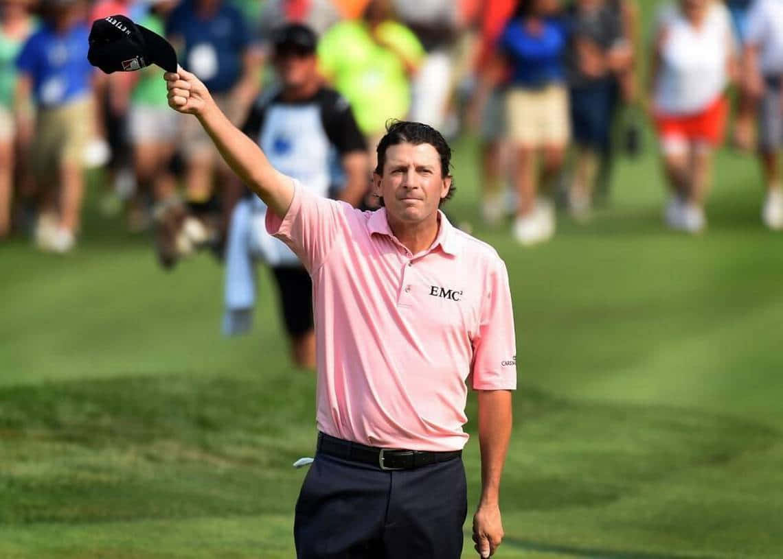 Billy Andrade, pink polo shirt, sunlit green golf course, SD Desktop Wallpaper