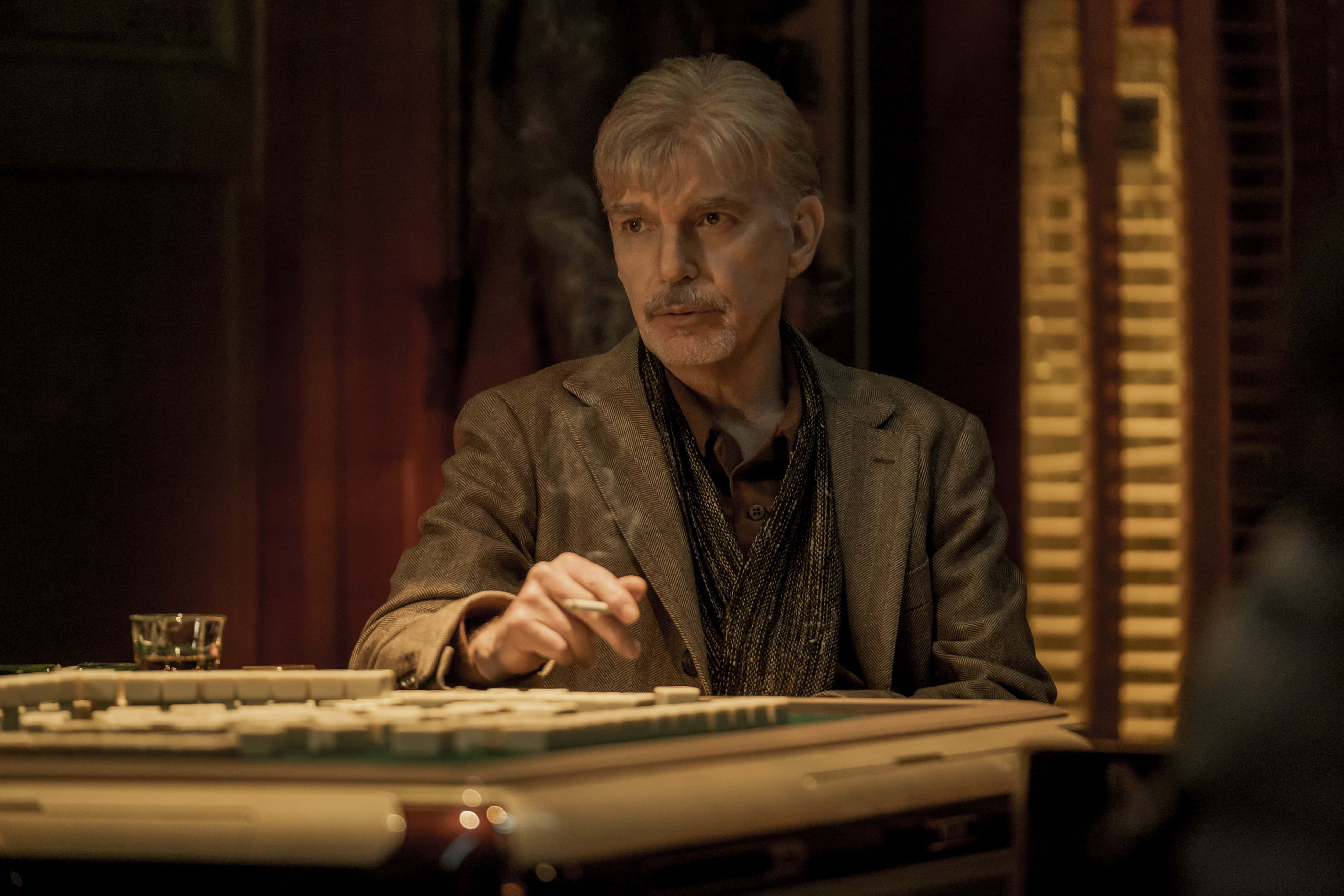Billy Bob Thornton, mahjong table, cigarette, 4K Desktop Wallpaper