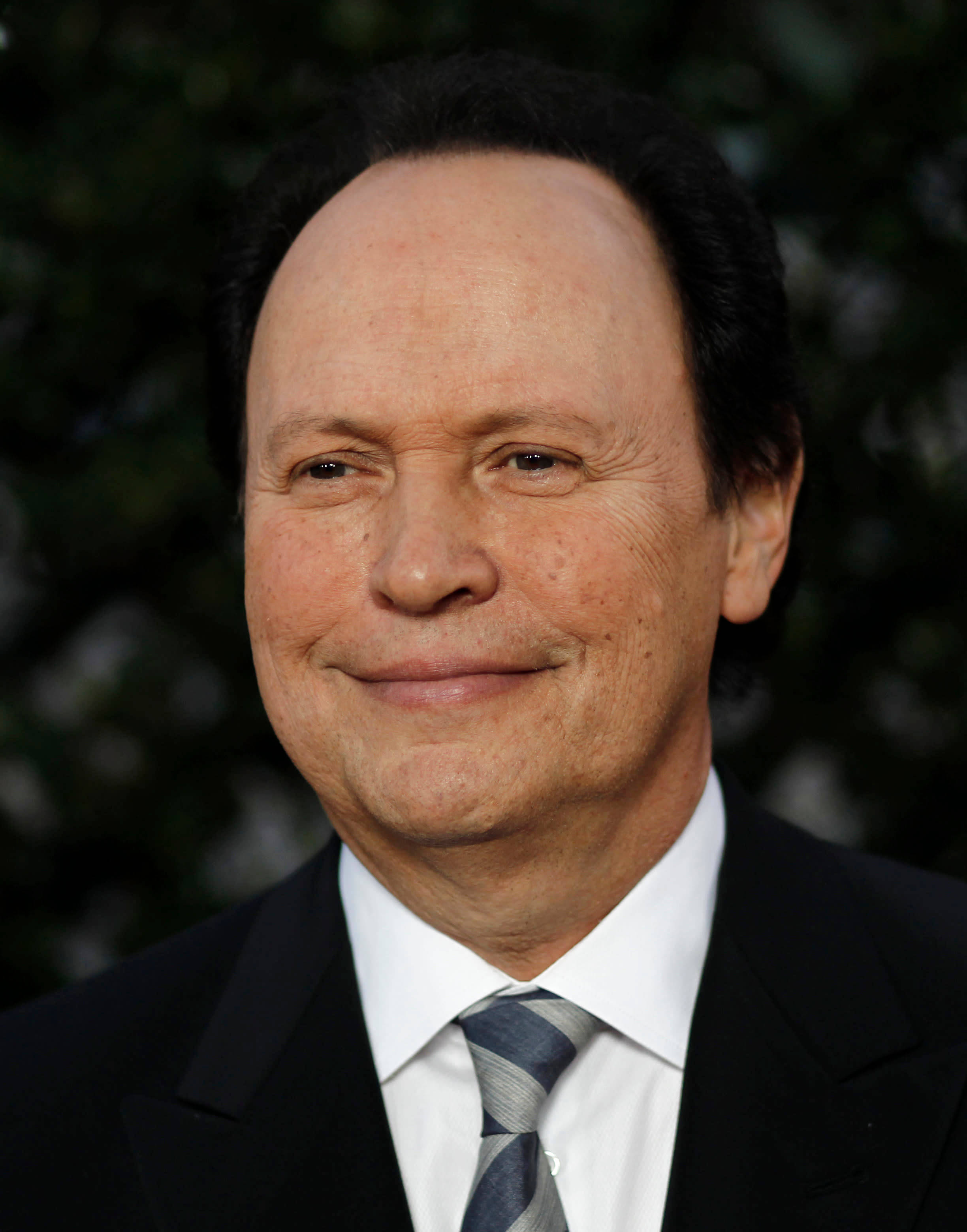 Billy Crystal, black suit, striped tie, 2K Phone Wallpaper