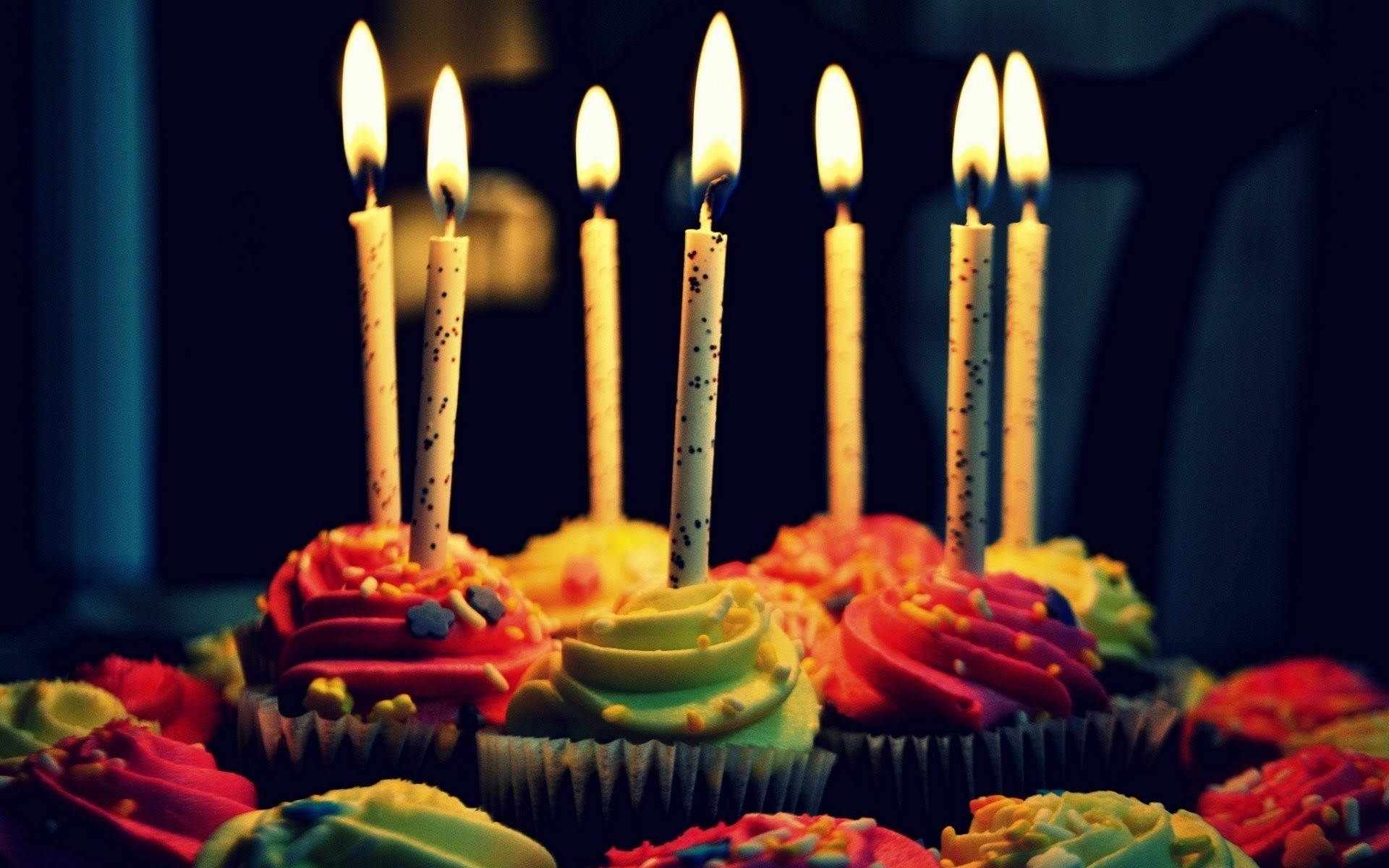 red green birthday cake candles, colorful cupcakes, lit candles, Full HD Desktop Wallpaper